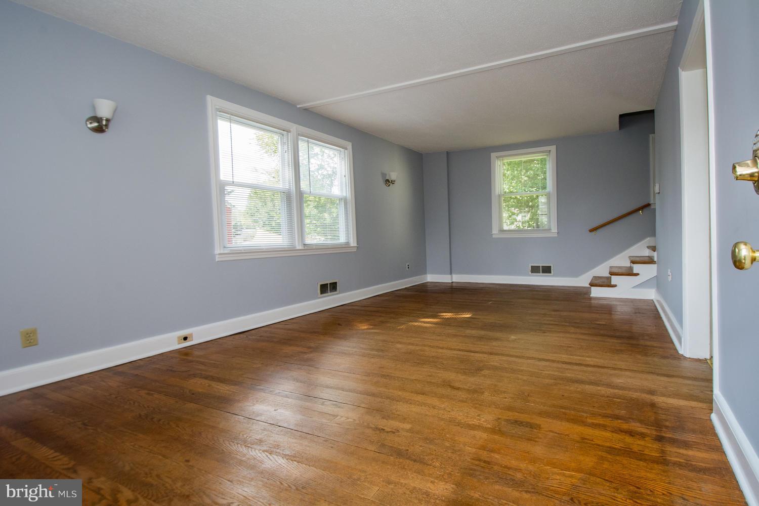 HILLENDALE PARK - Residential