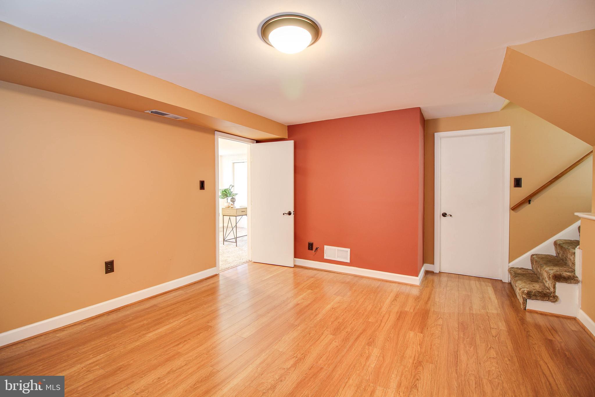 ROLLINGWOOD - Residential