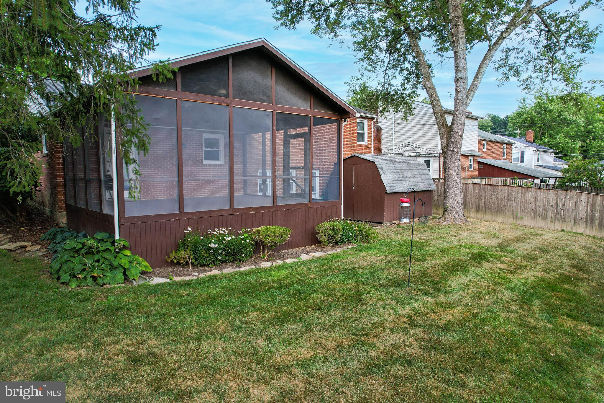 ROLLINGWOOD - Residential