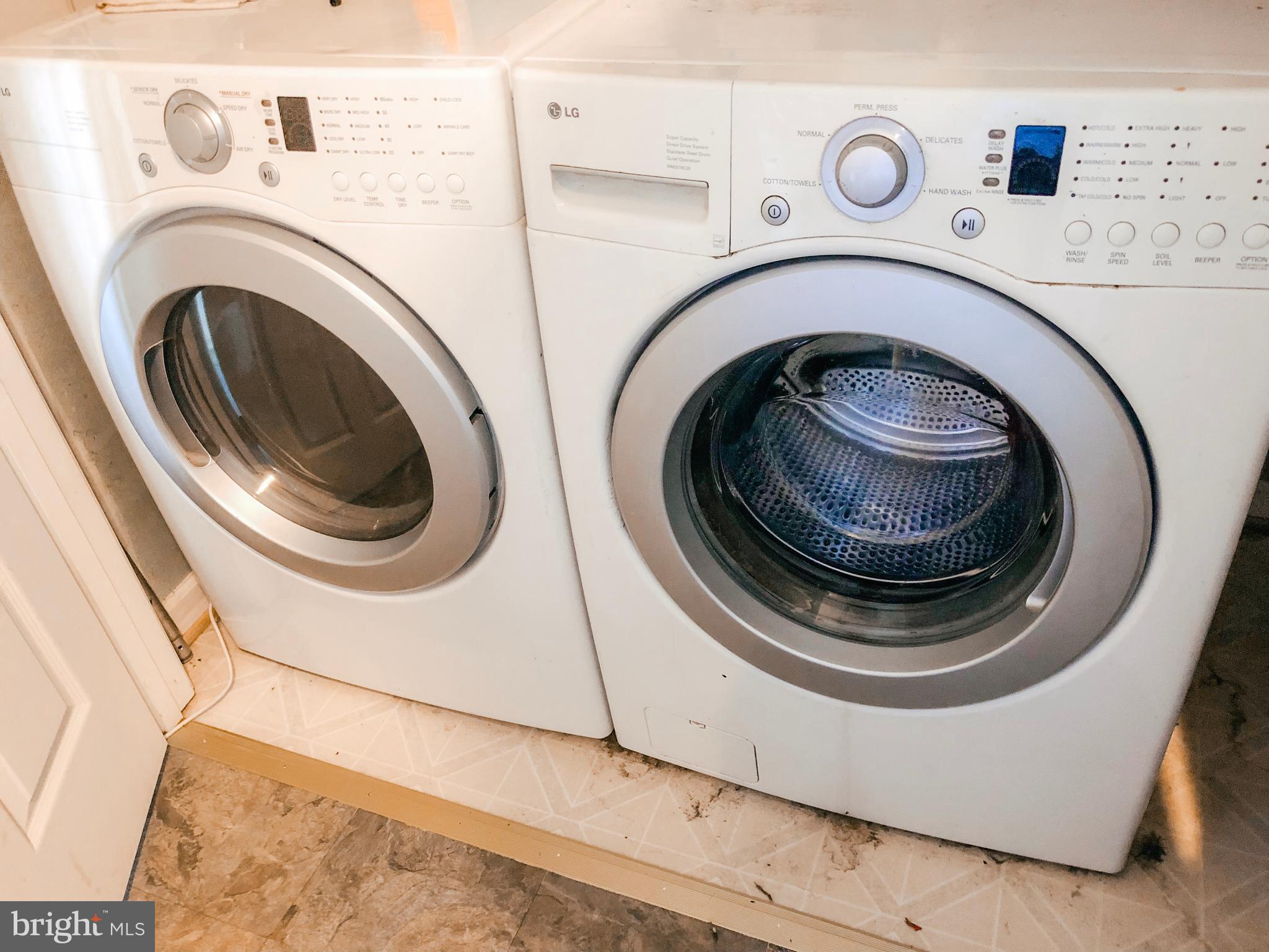 CHARLESTOWN COMMONS - Residential