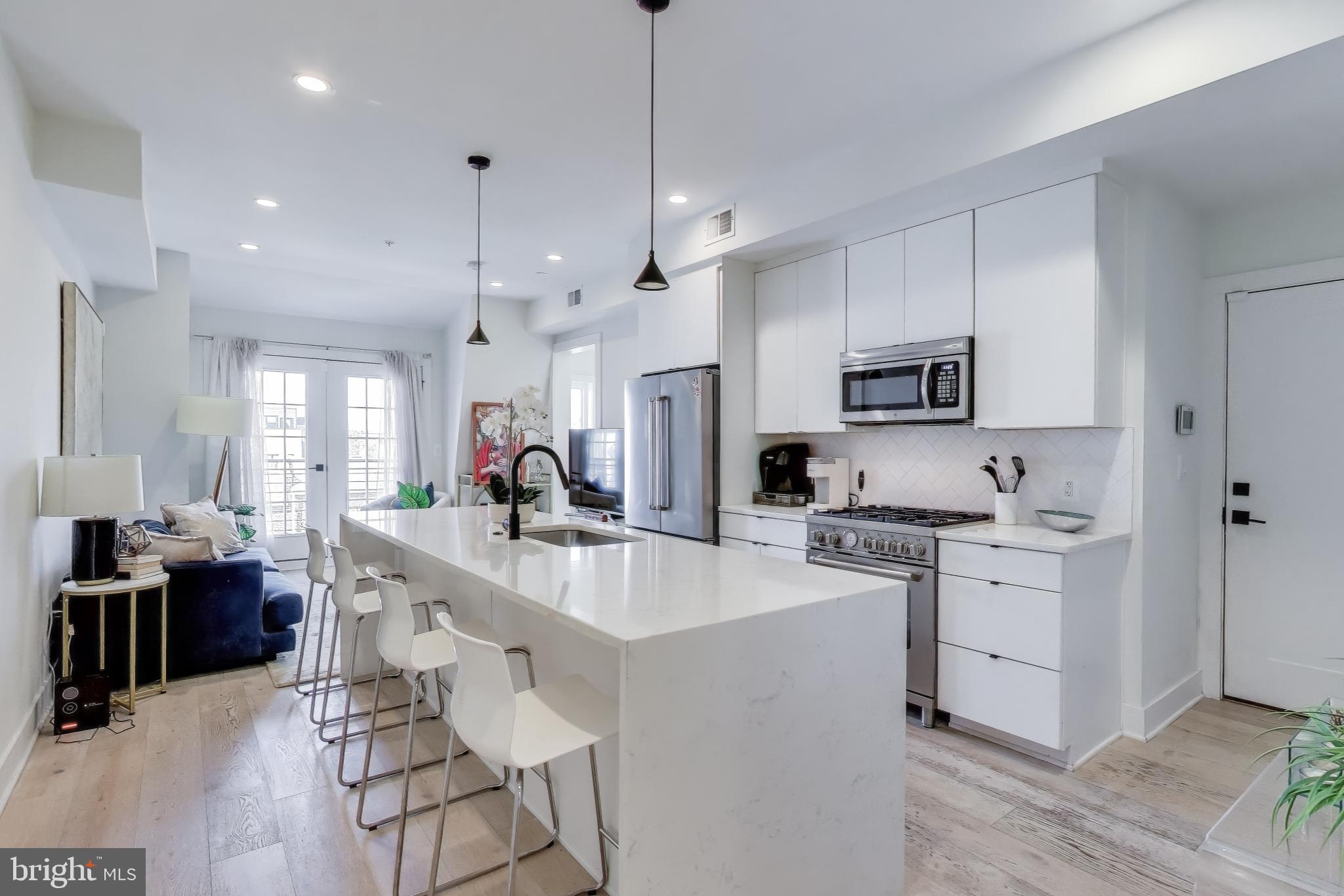 1011 18TH STREET NE 8