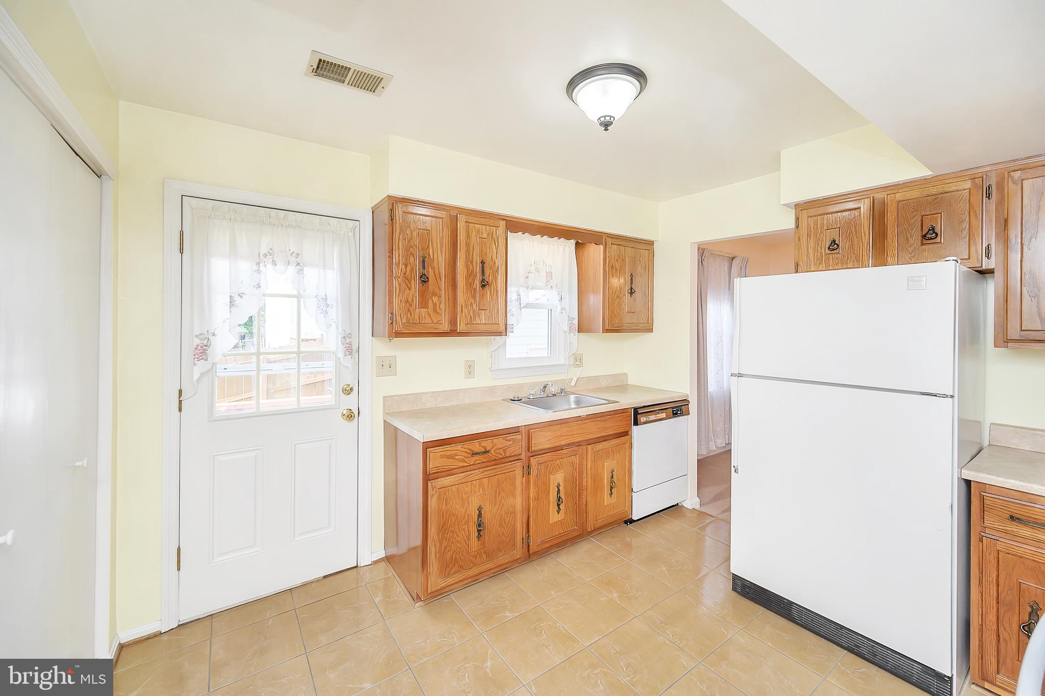 STAFFORD OAKS - Residential