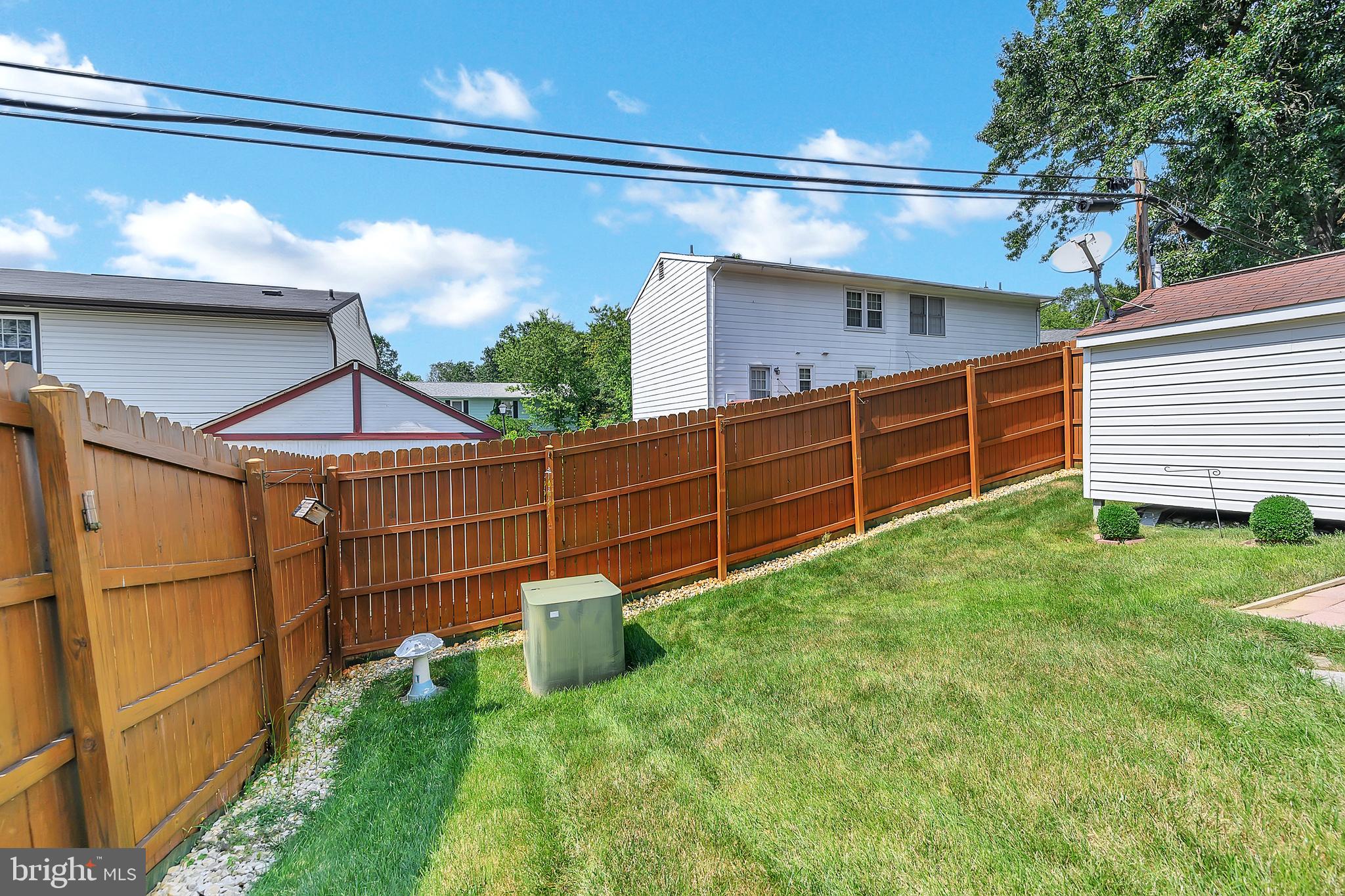 STAFFORD OAKS - Residential