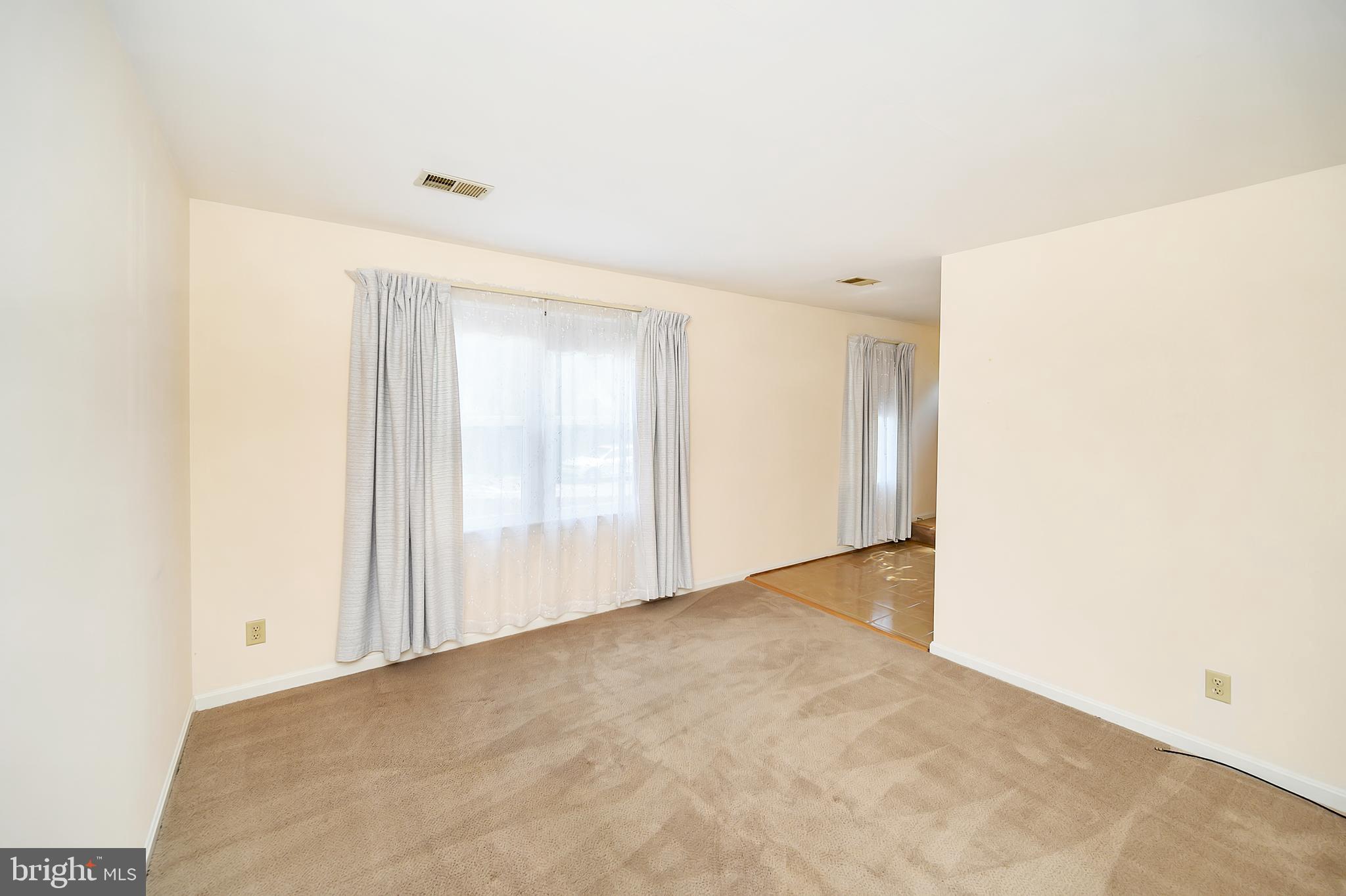 STAFFORD OAKS - Residential