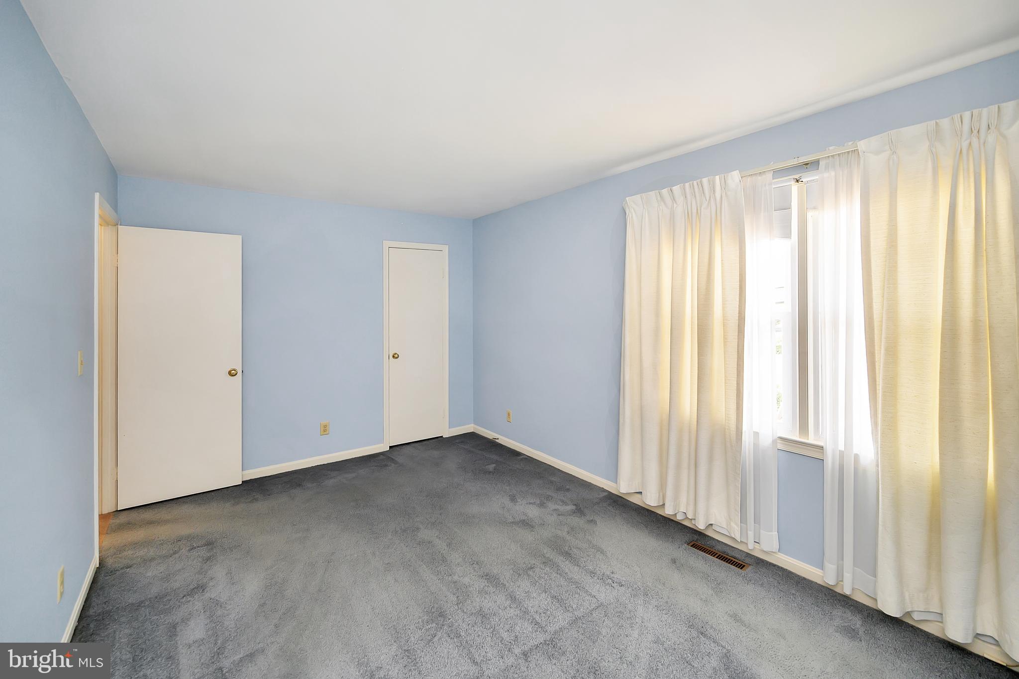 STAFFORD OAKS - Residential