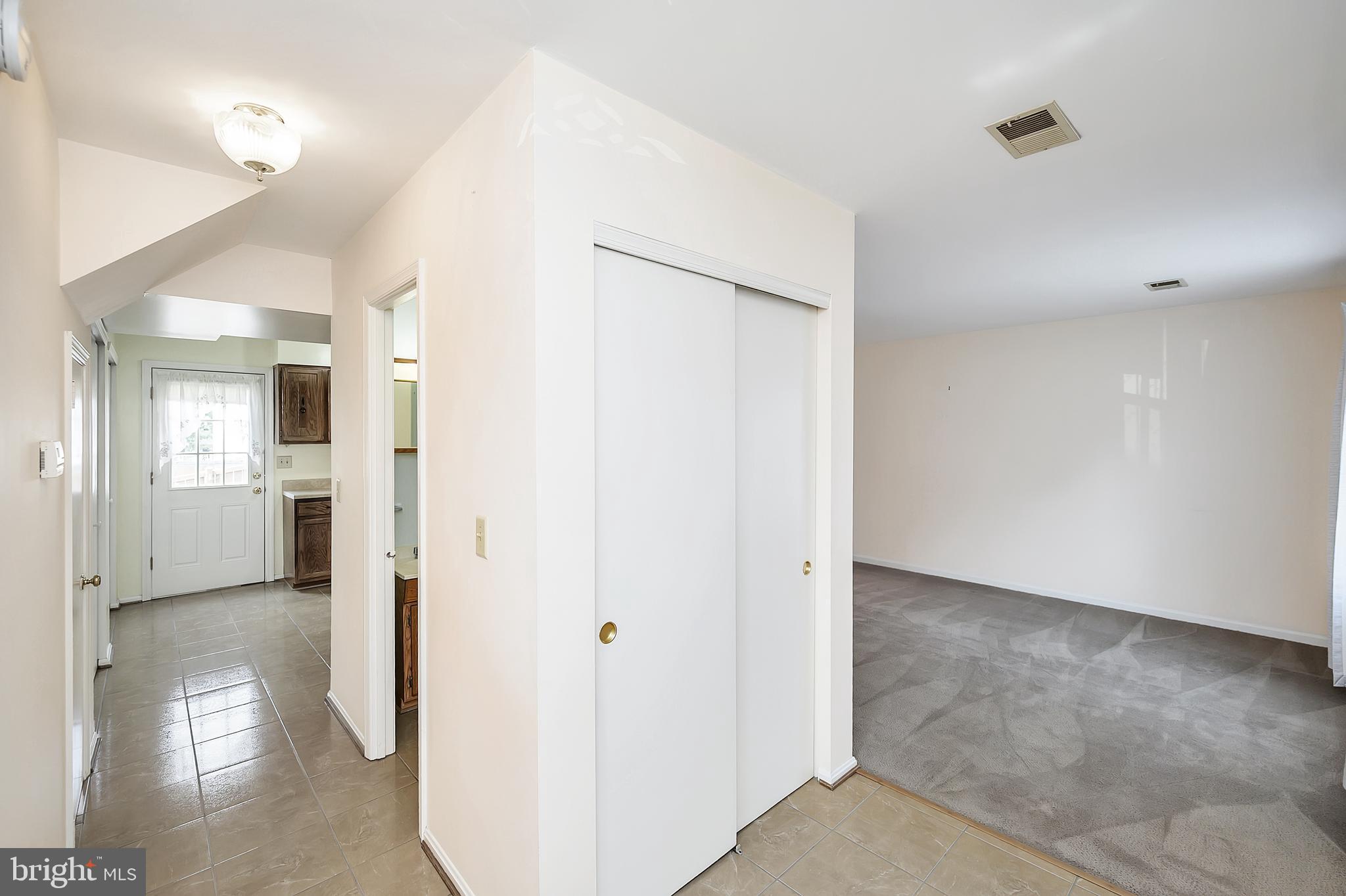 STAFFORD OAKS - Residential