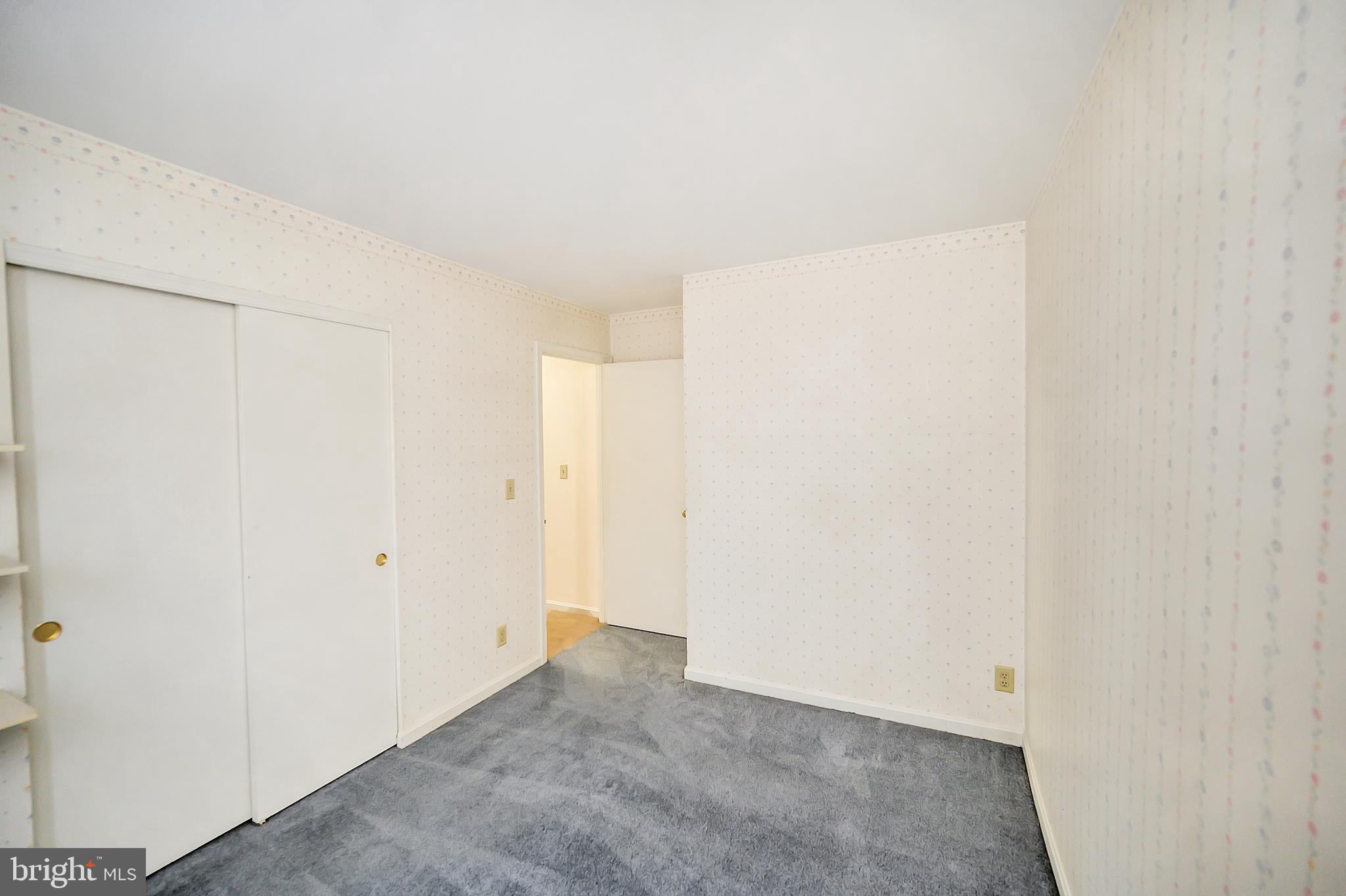 STAFFORD OAKS - Residential