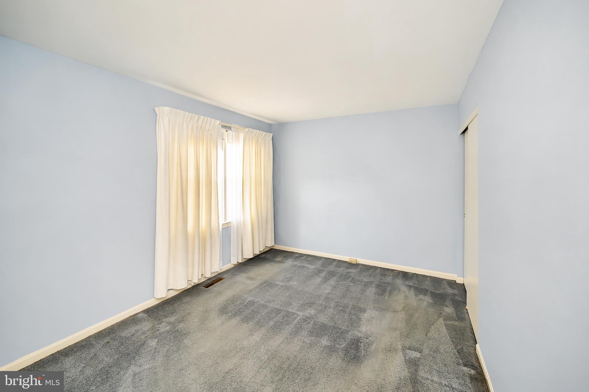 STAFFORD OAKS - Residential