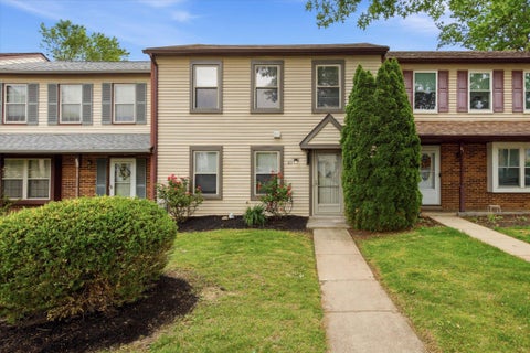 Townhouse For Sale - 83 Hunt Drive<br/> HORSHAM, PA 19044