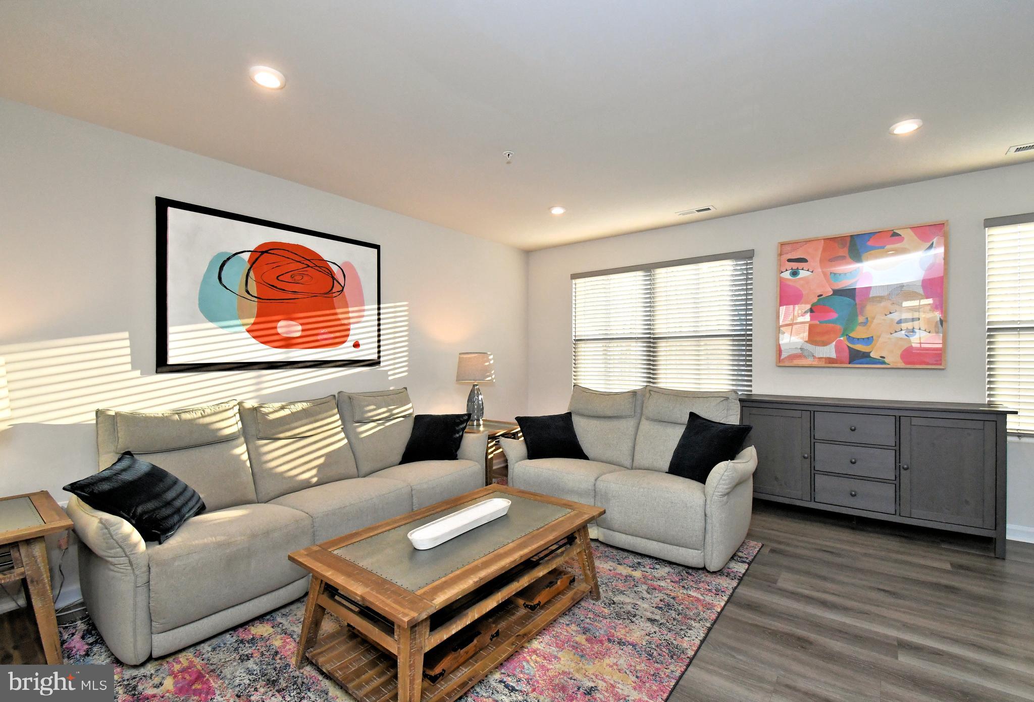 SANATOGA CROSSING - Residential