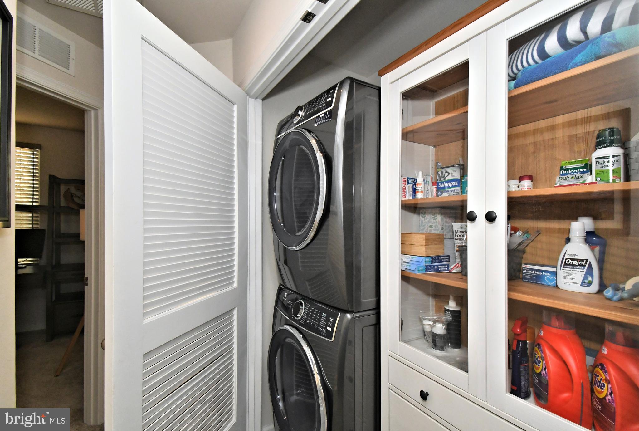 SANATOGA CROSSING - Residential