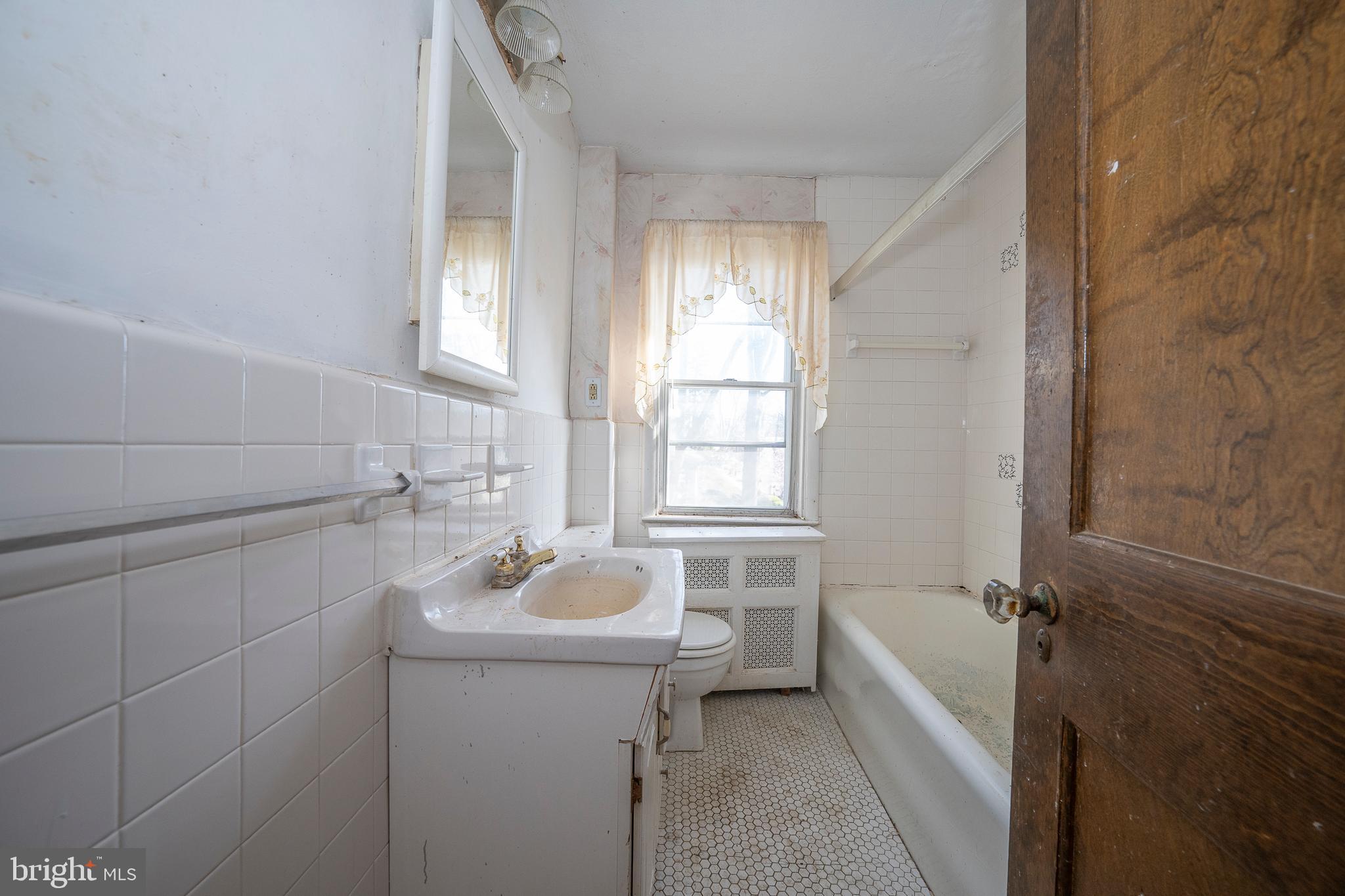 ARDMORE PARK - Residential