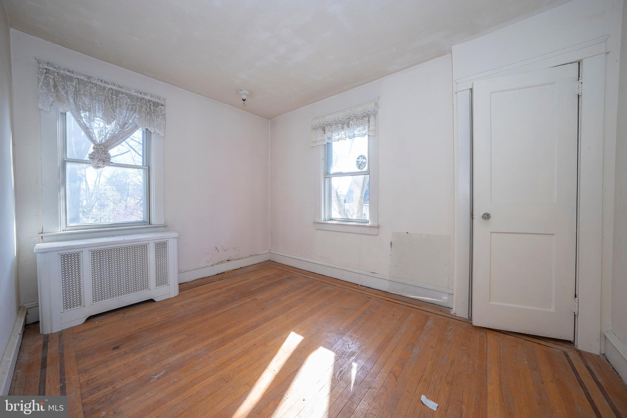 ARDMORE PARK - Residential