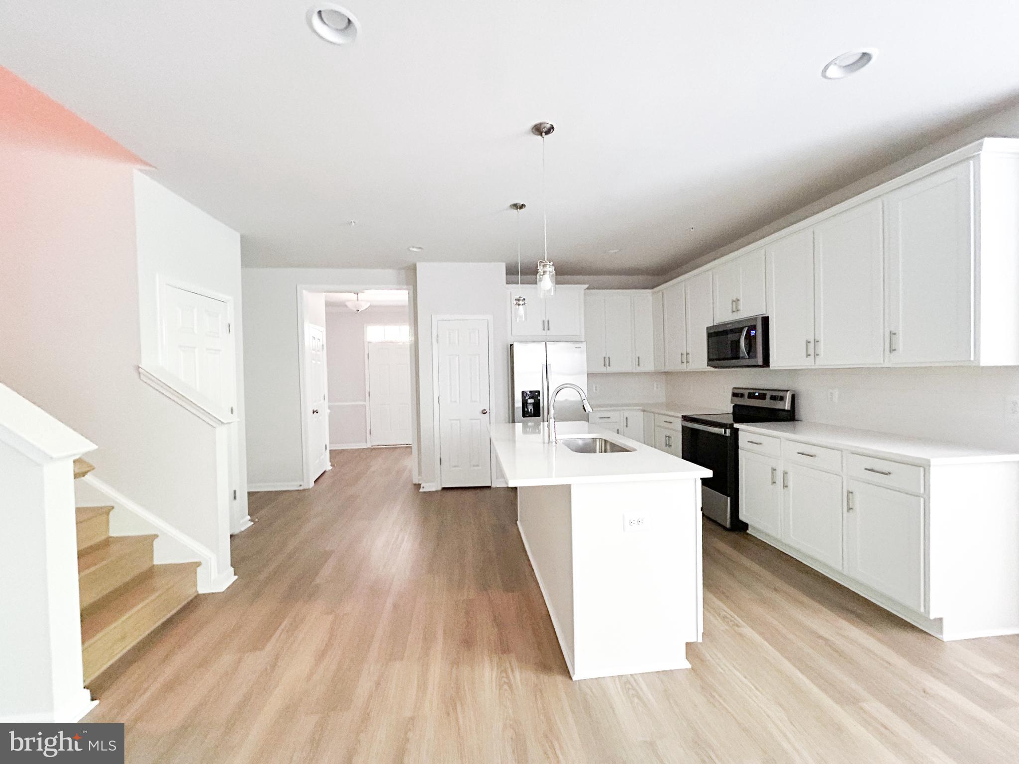 SWAN POINT - Residential