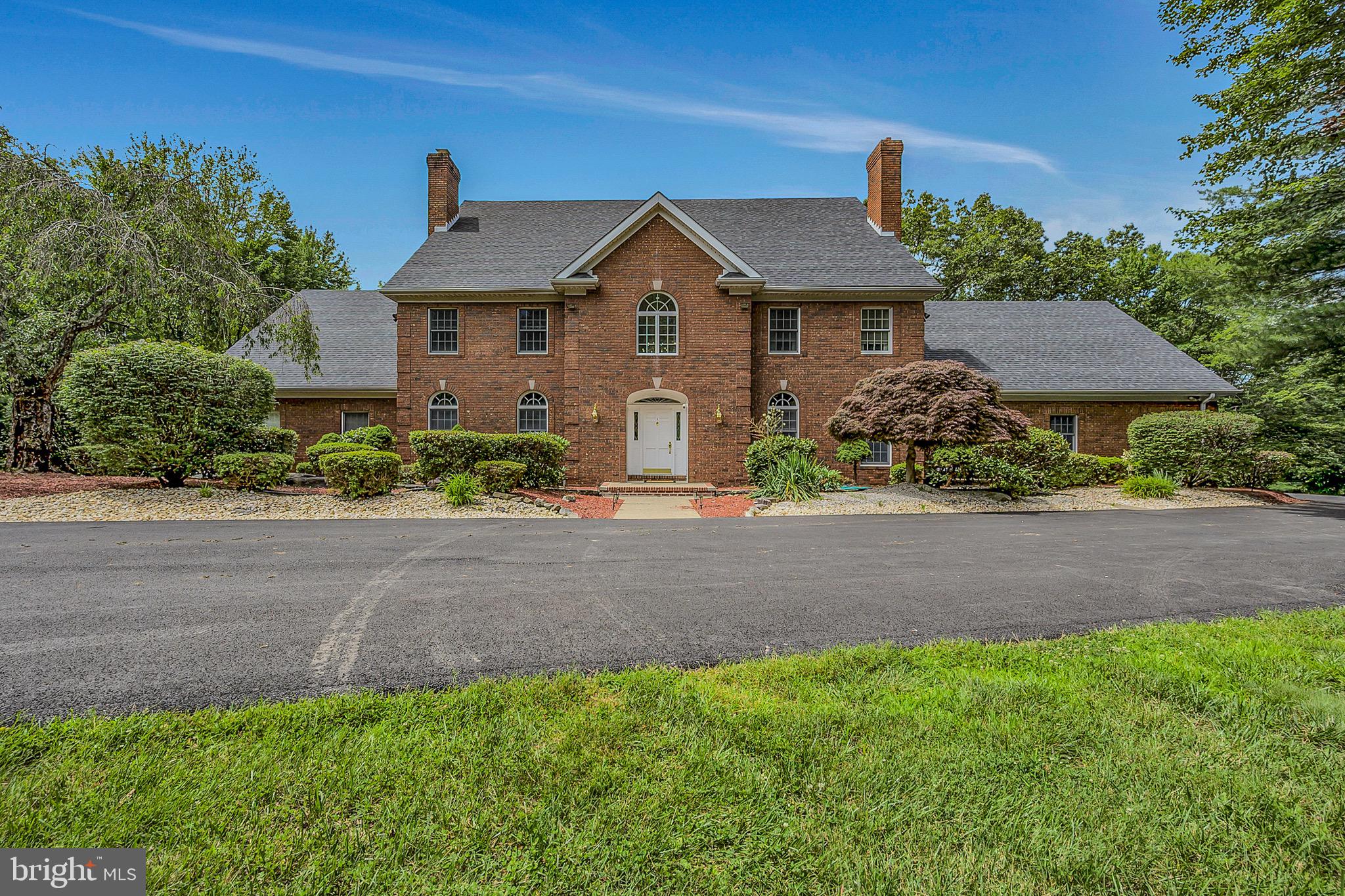 383 S MAIN ROAD