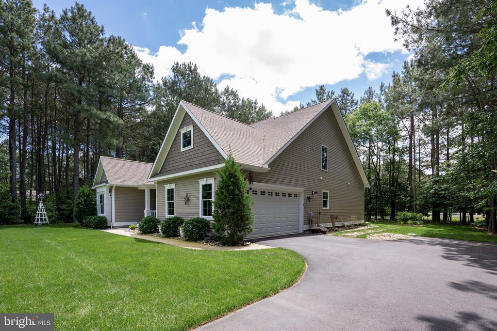 Photo of 26183 Tuscany Drive, MILLSBORO, DE 19966 (MLS # DESU2086686)