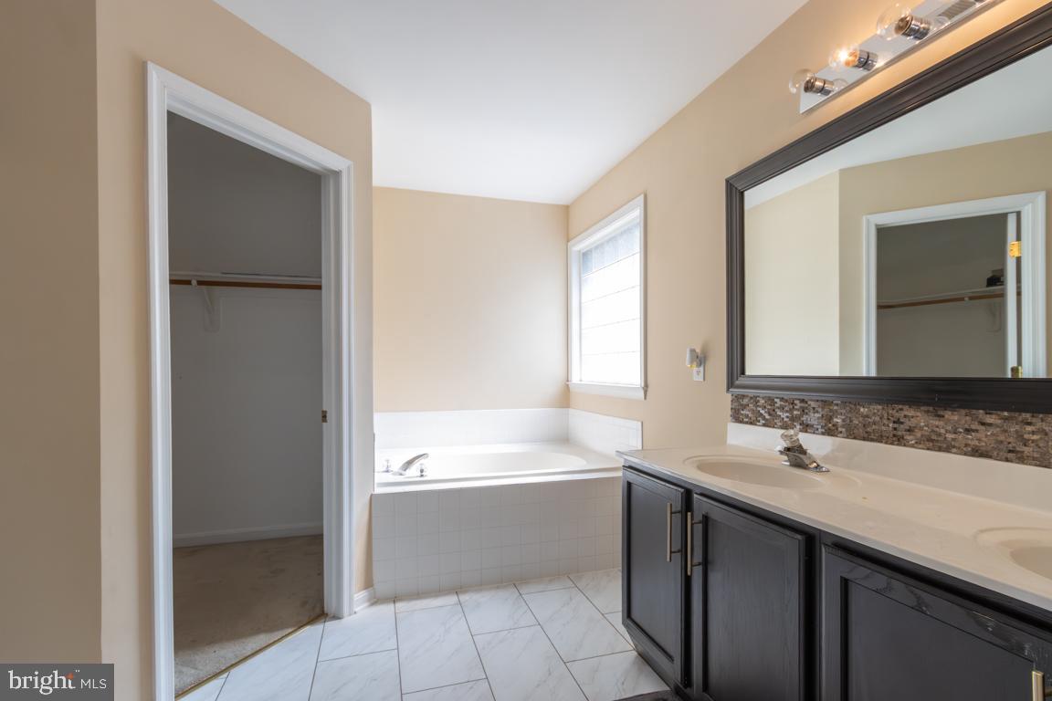 LANCASTER GATE - Residential