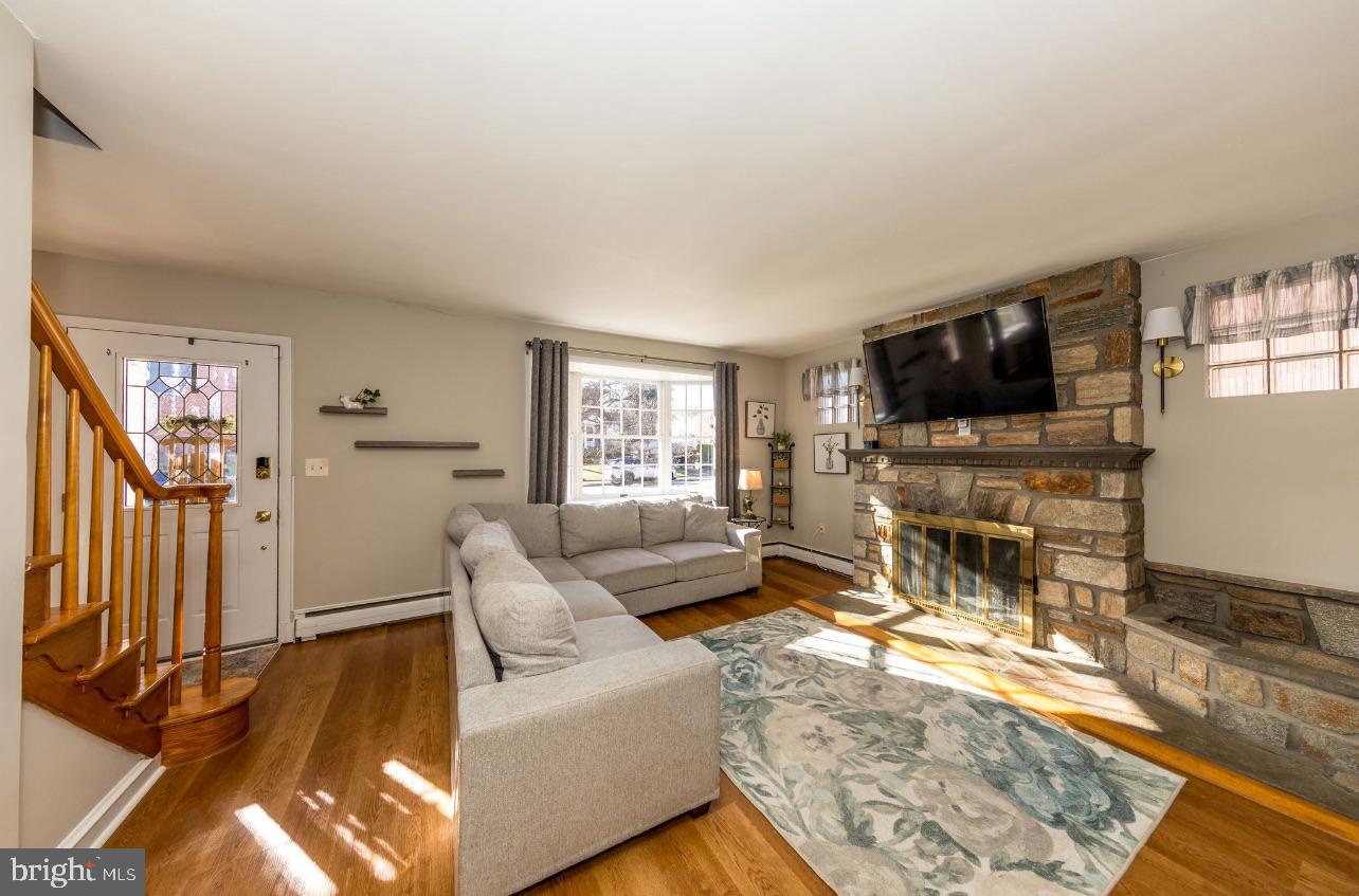 LOU HAR TERRACE - Residential