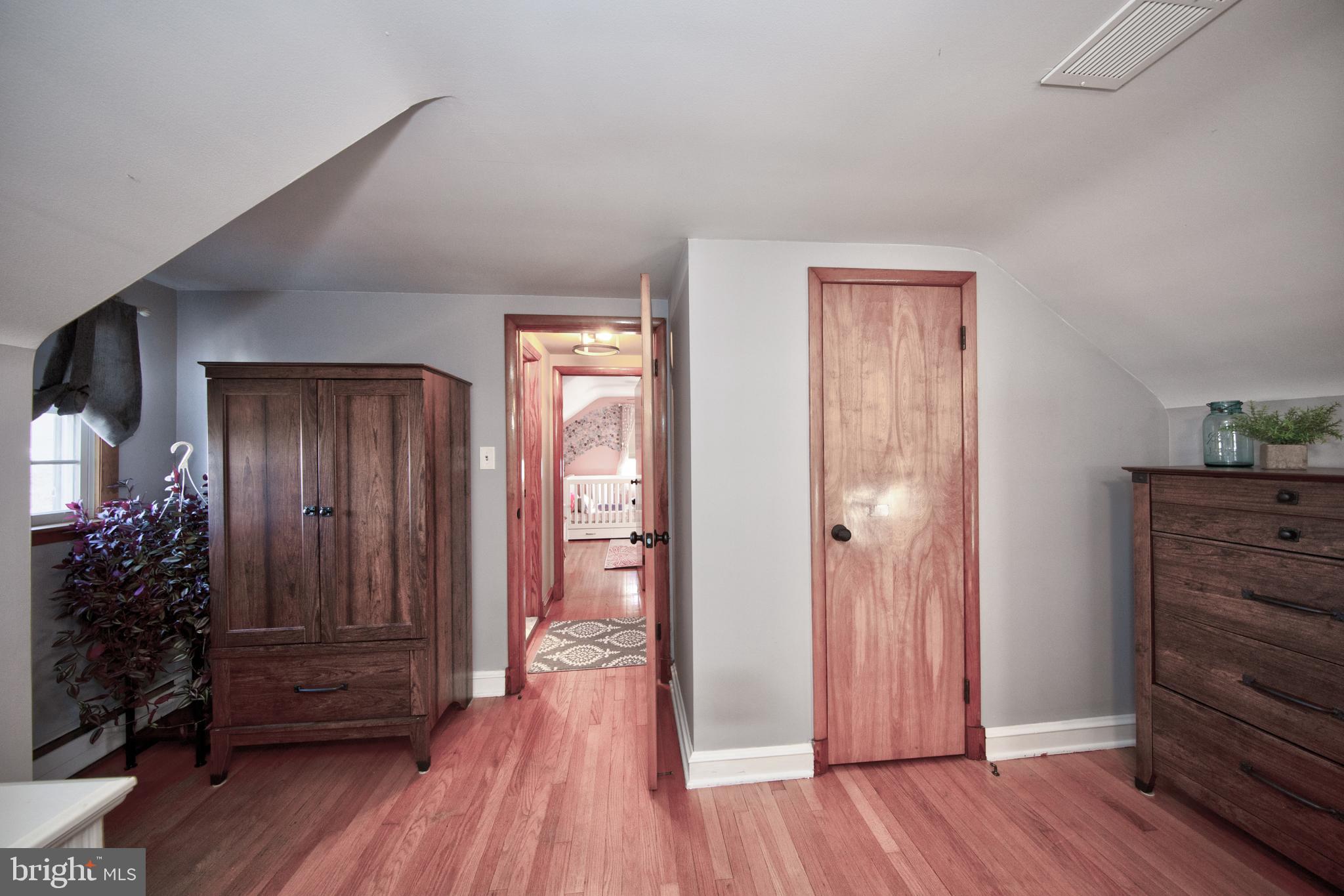 LOU HAR TERRACE - Residential