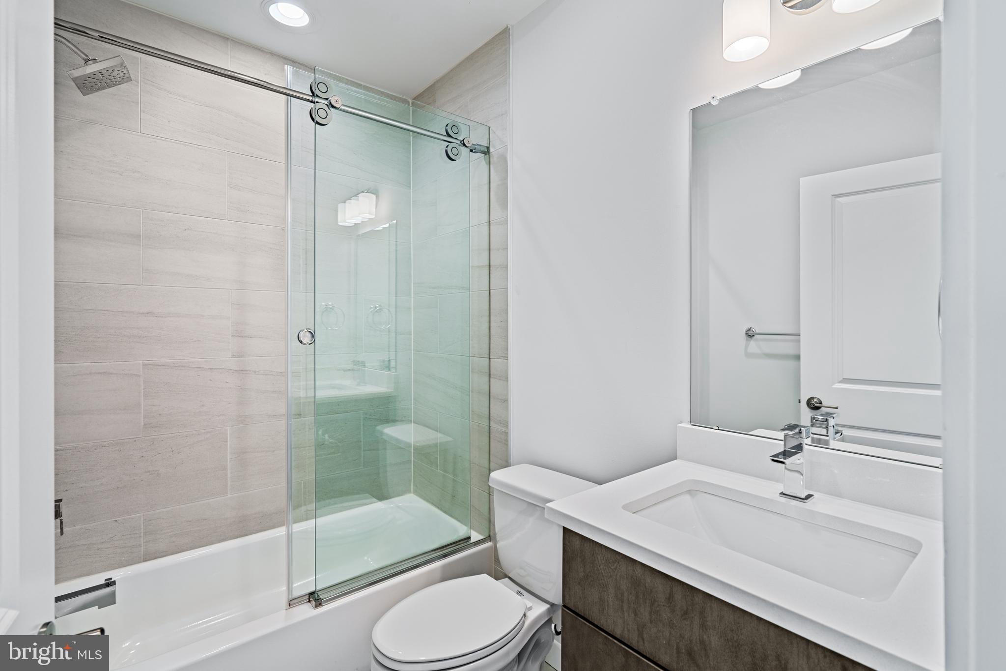 KENSINGTON - Residential