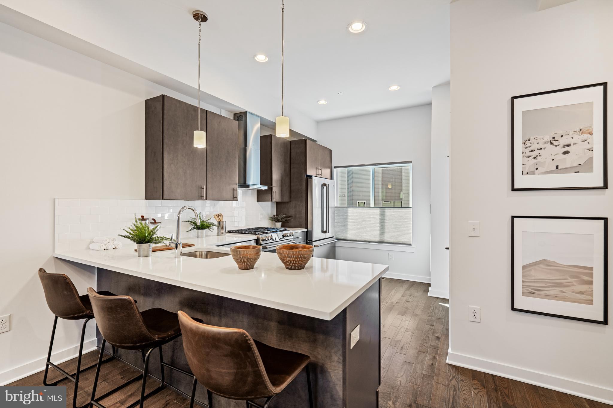 KENSINGTON - Residential