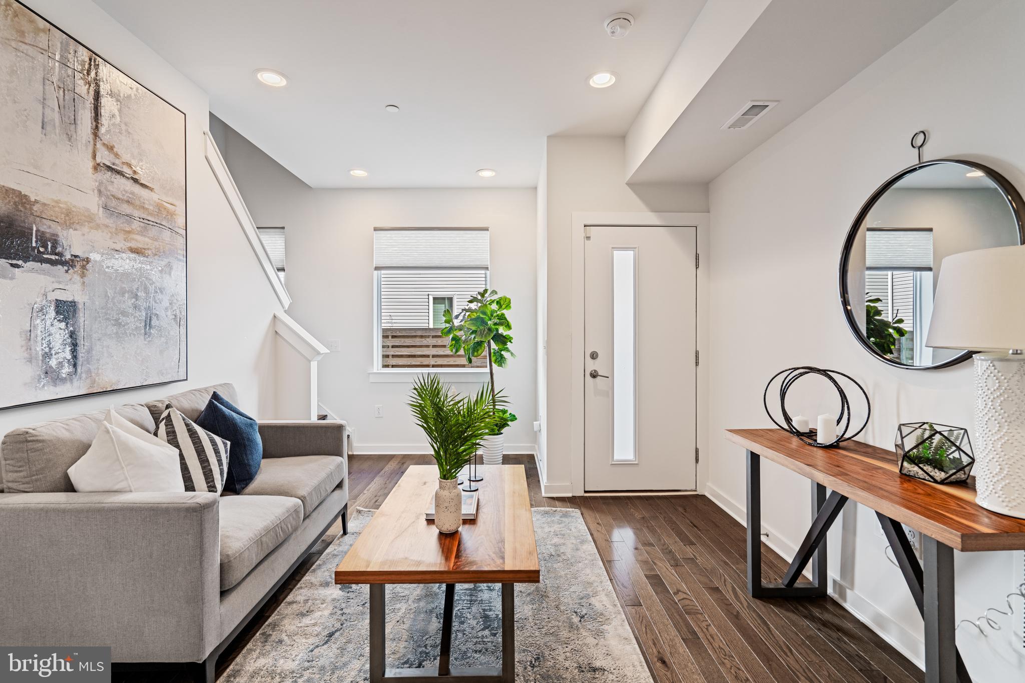 KENSINGTON - Residential