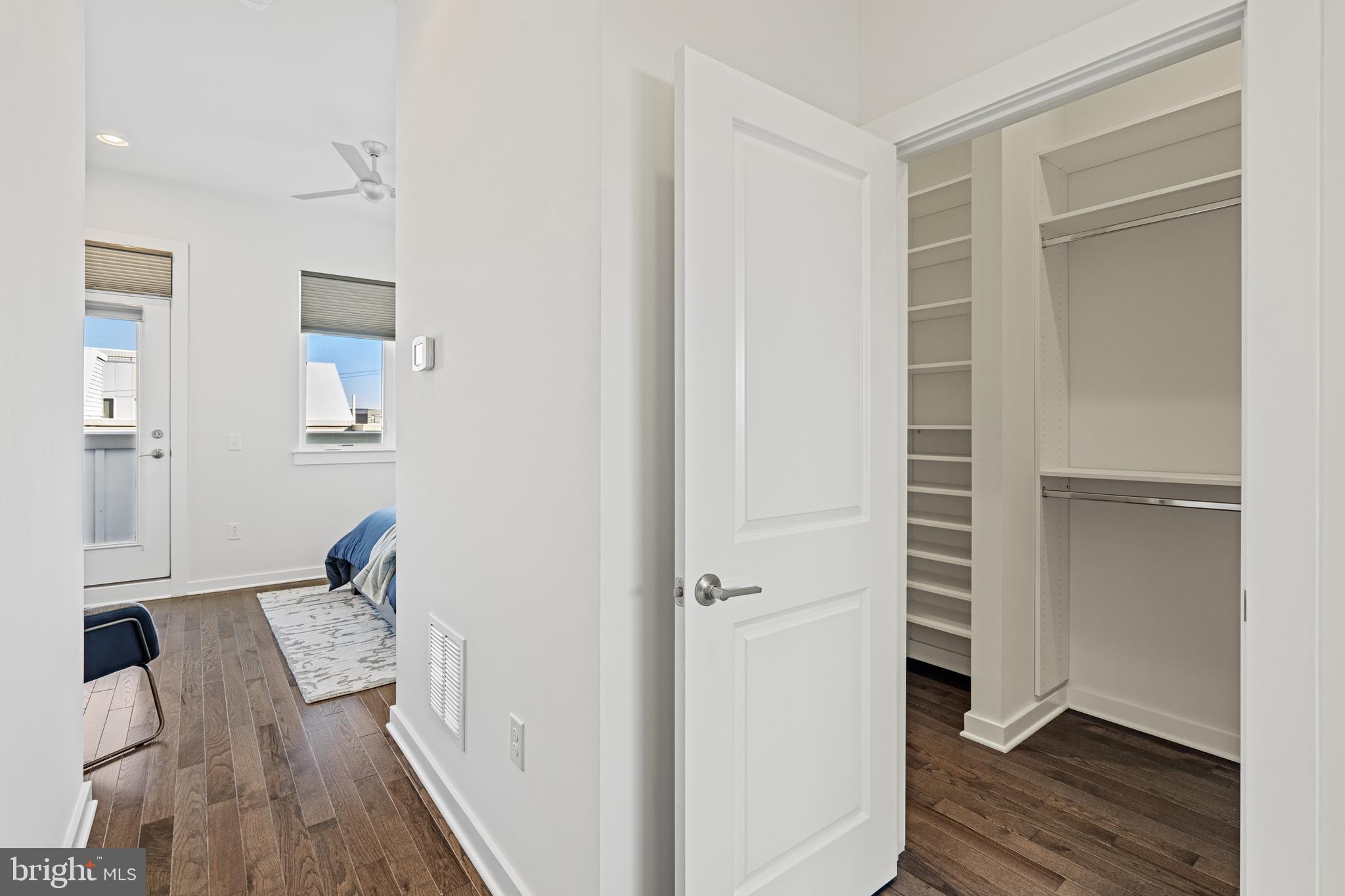 KENSINGTON - Residential