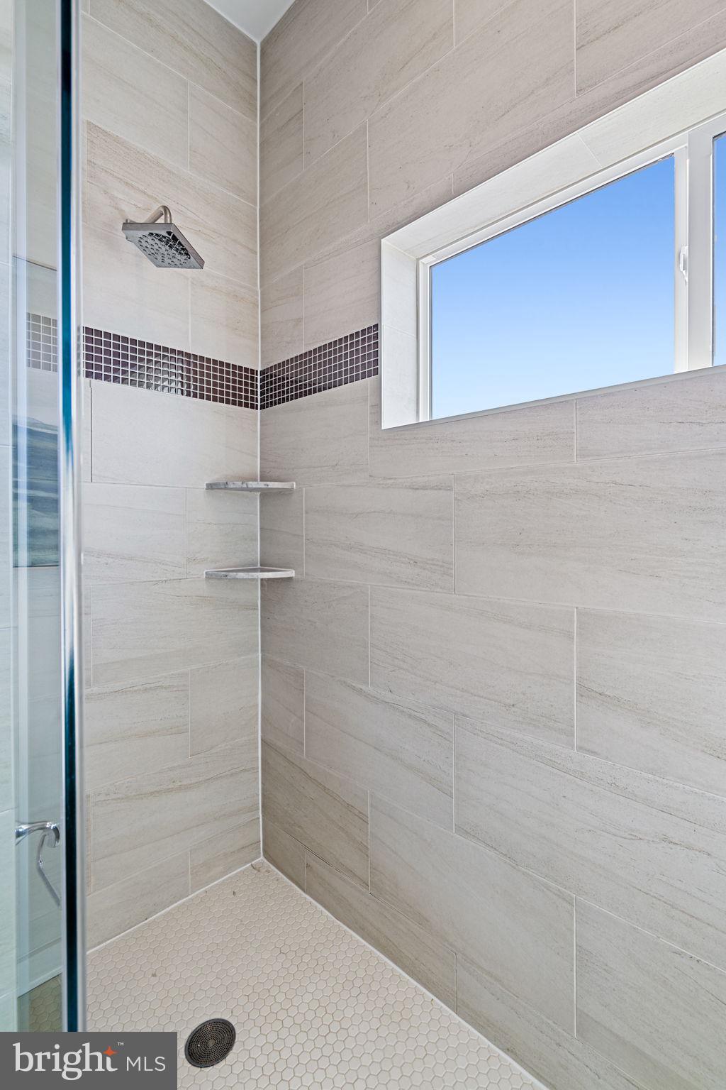 KENSINGTON - Residential