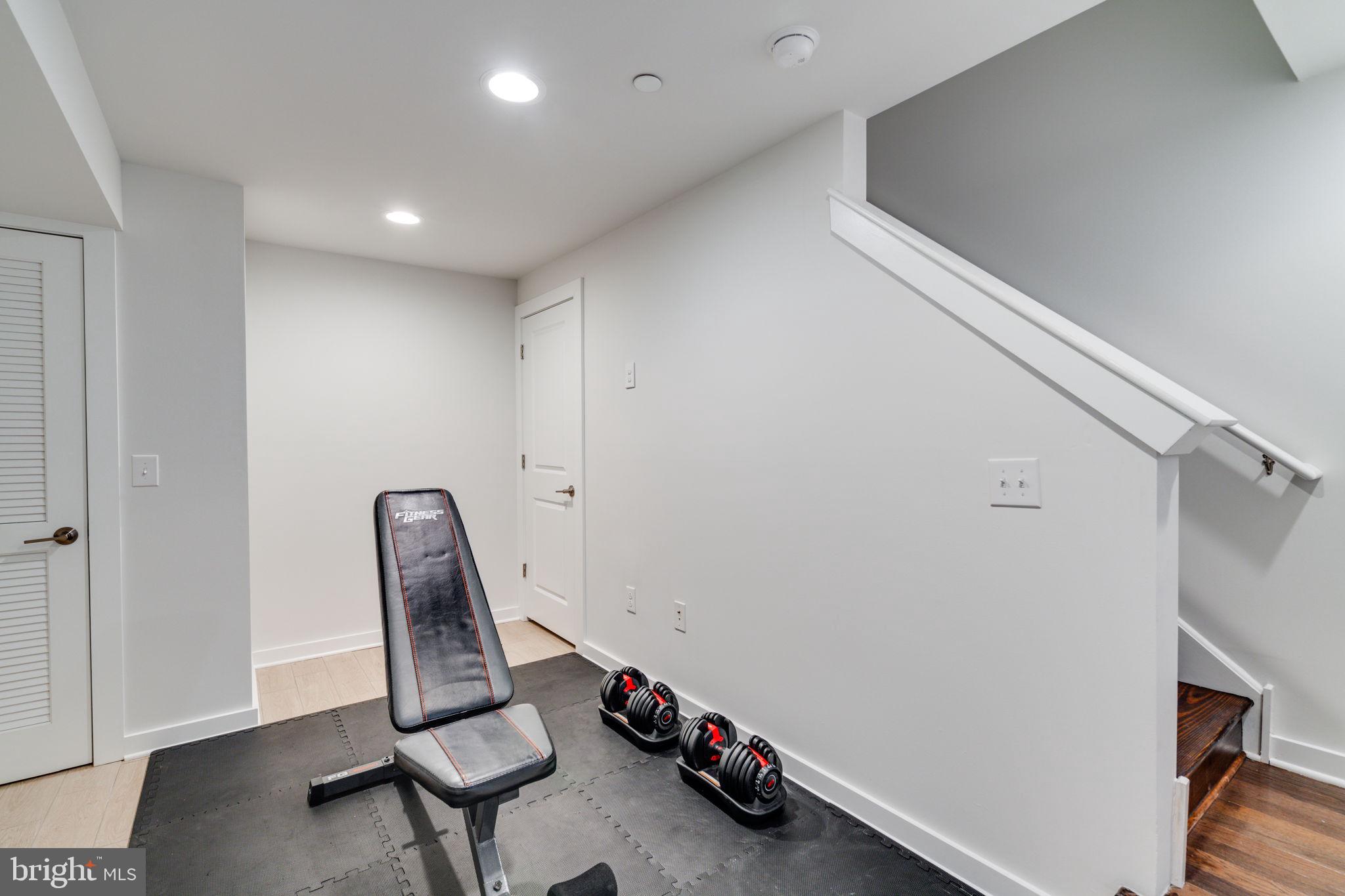 KENSINGTON - Residential