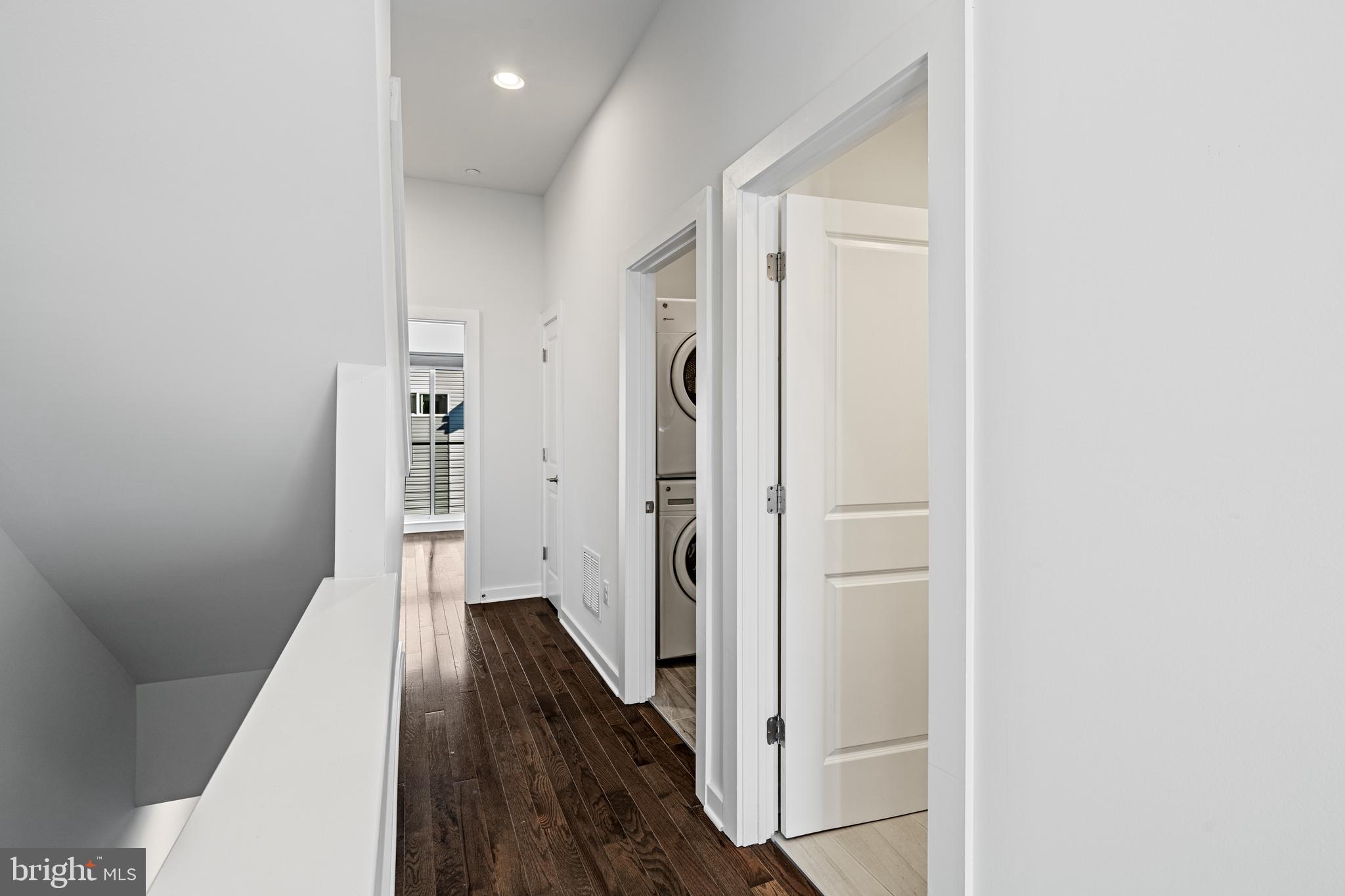 KENSINGTON - Residential