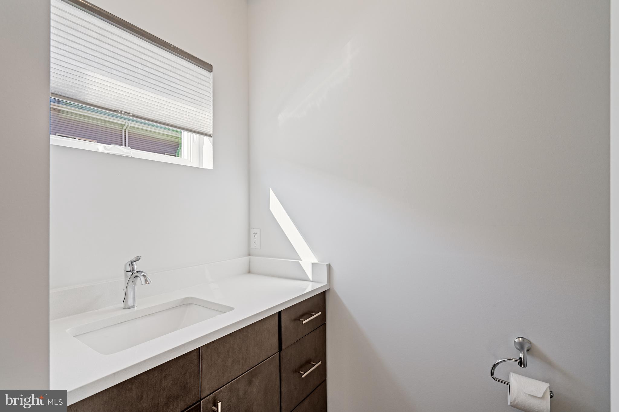 KENSINGTON - Residential