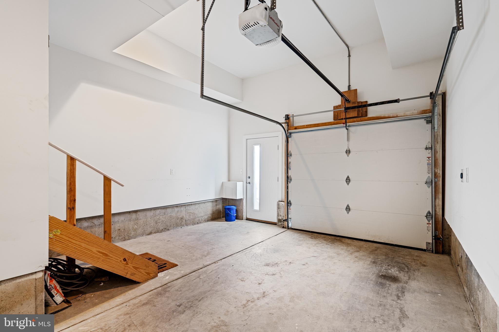 KENSINGTON - Residential