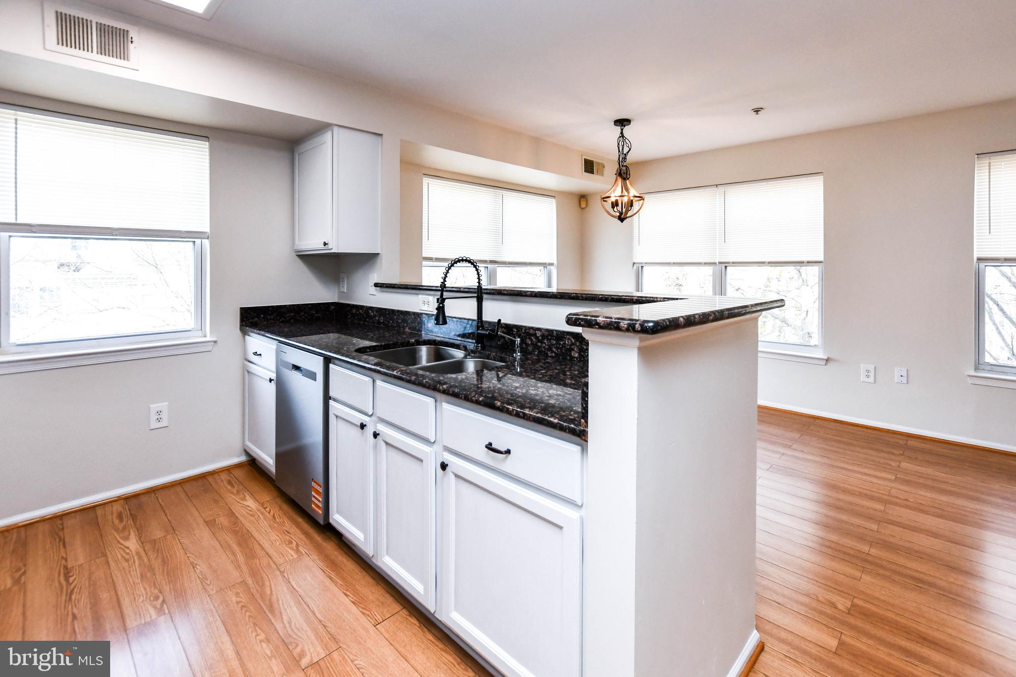 NORMANDY PLACE CONDO-PHA - Residential