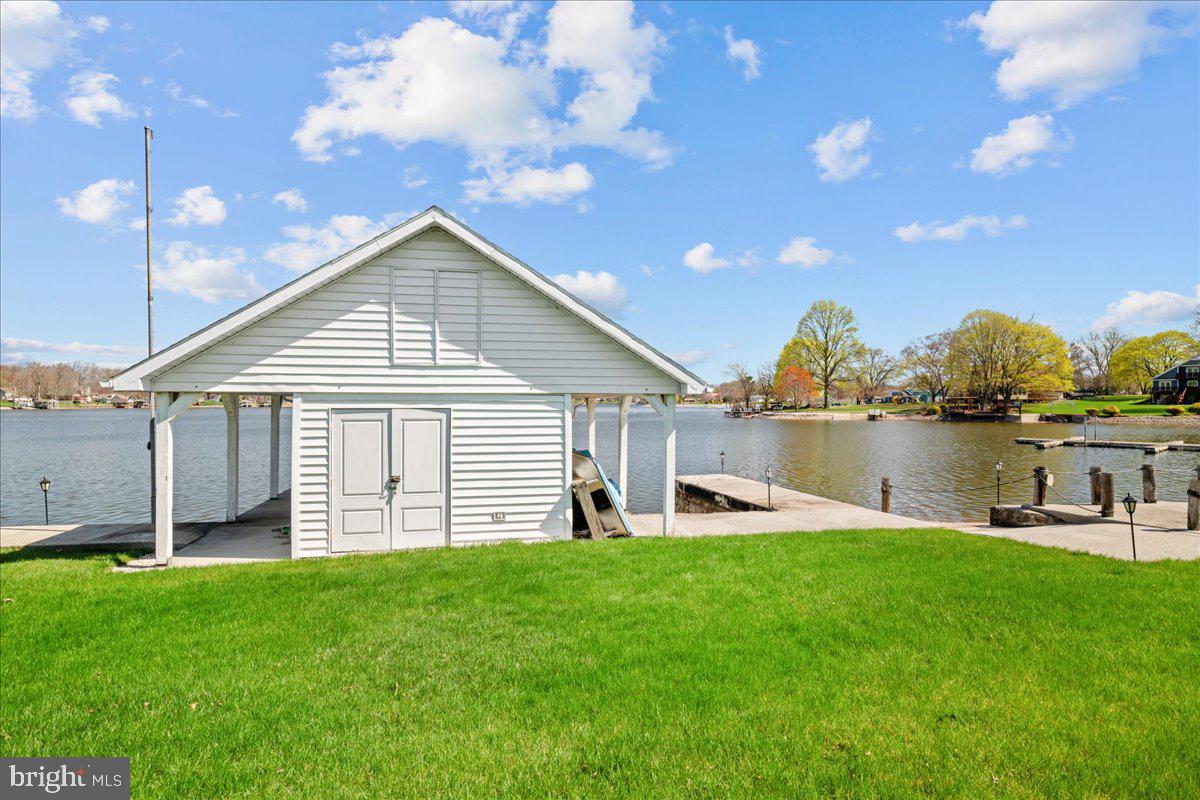 382 LAKE MEADE DRIVE