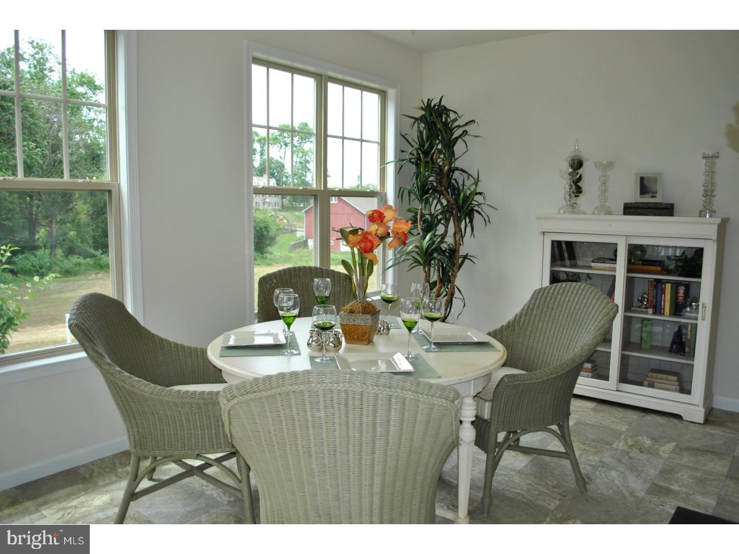 HARLOW POINTE - Residential