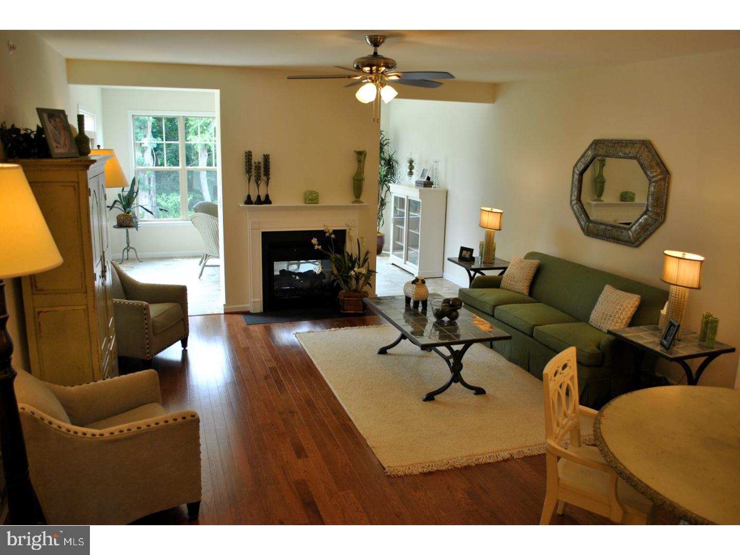 HARLOW POINTE - Residential