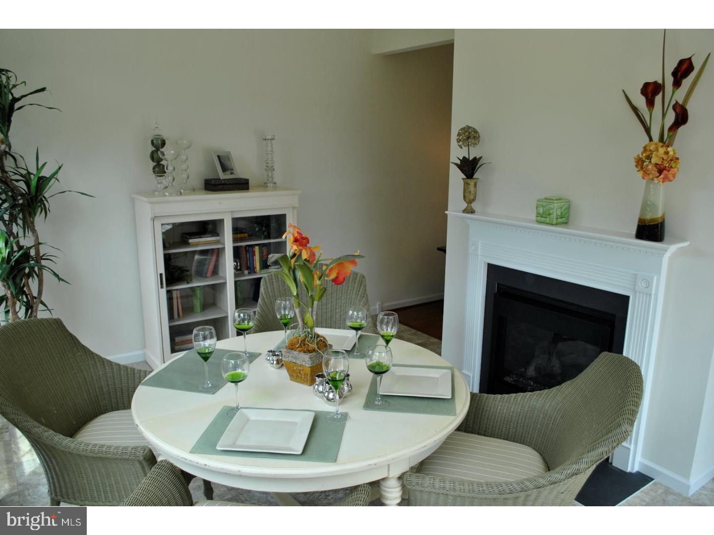 HARLOW POINTE - Residential