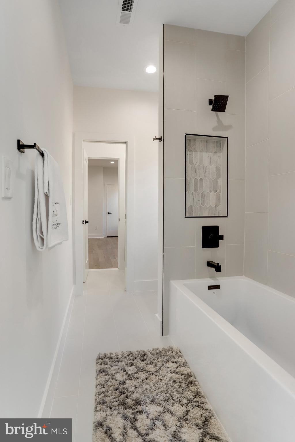 NORTH CHEVY CHASE - Residential