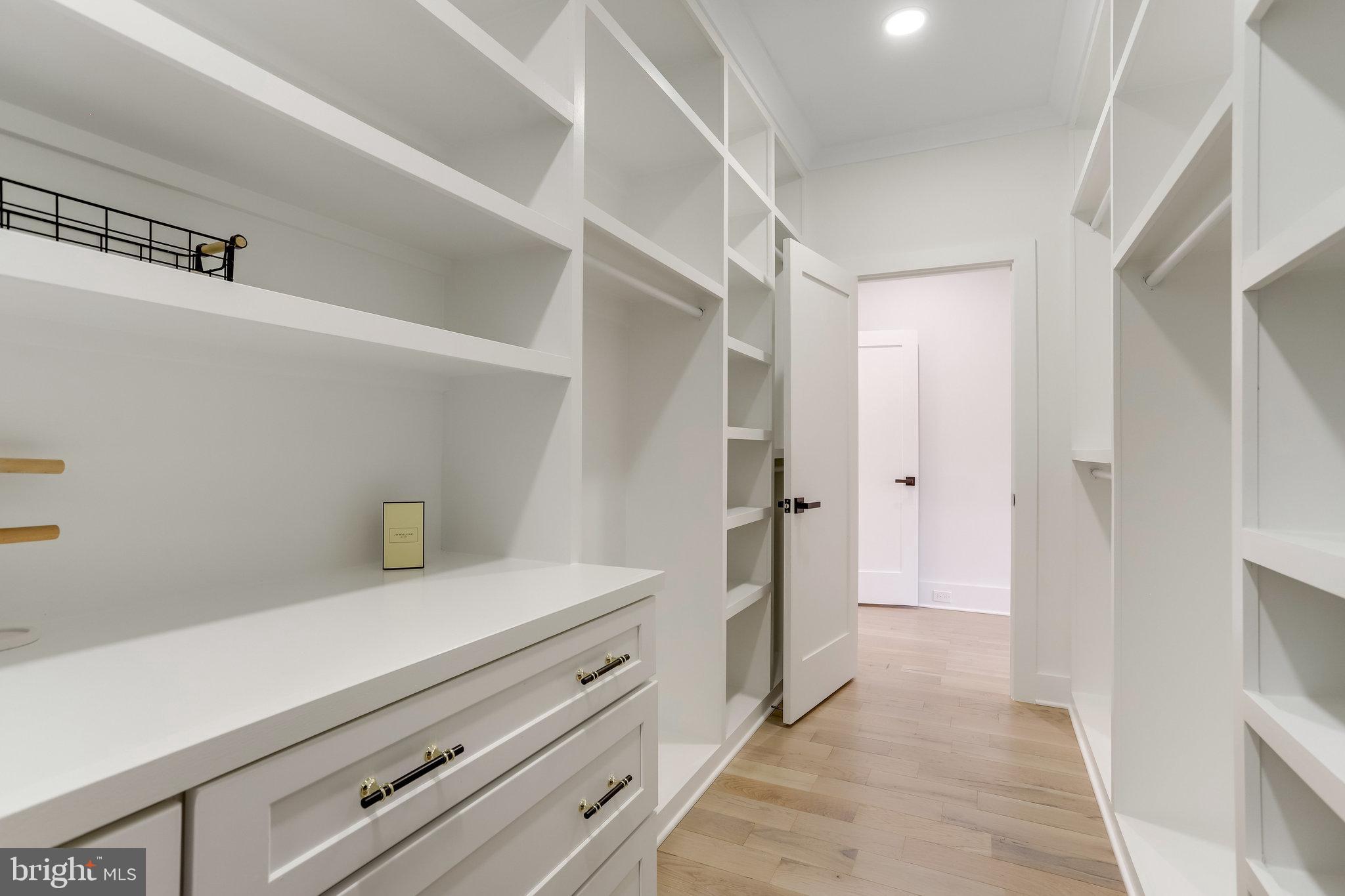 NORTH CHEVY CHASE - Residential