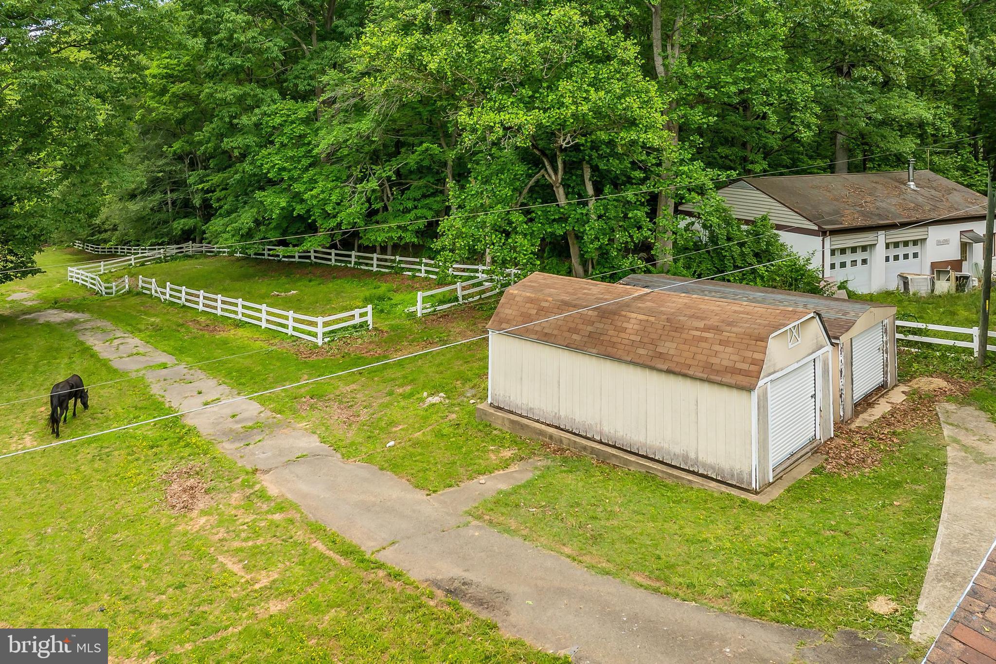 IVAKOTA FARM - Residential