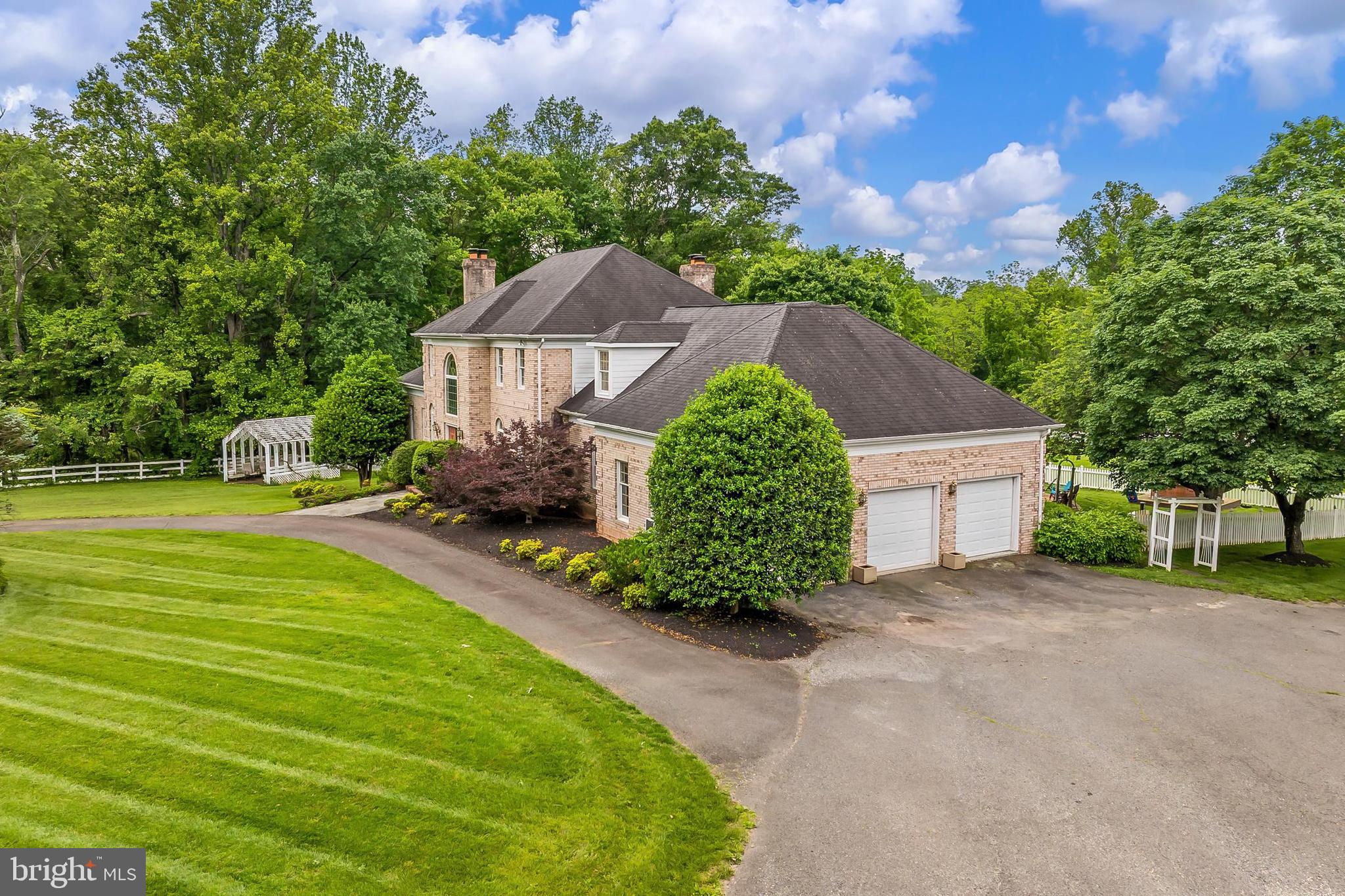 IVAKOTA FARM - Residential