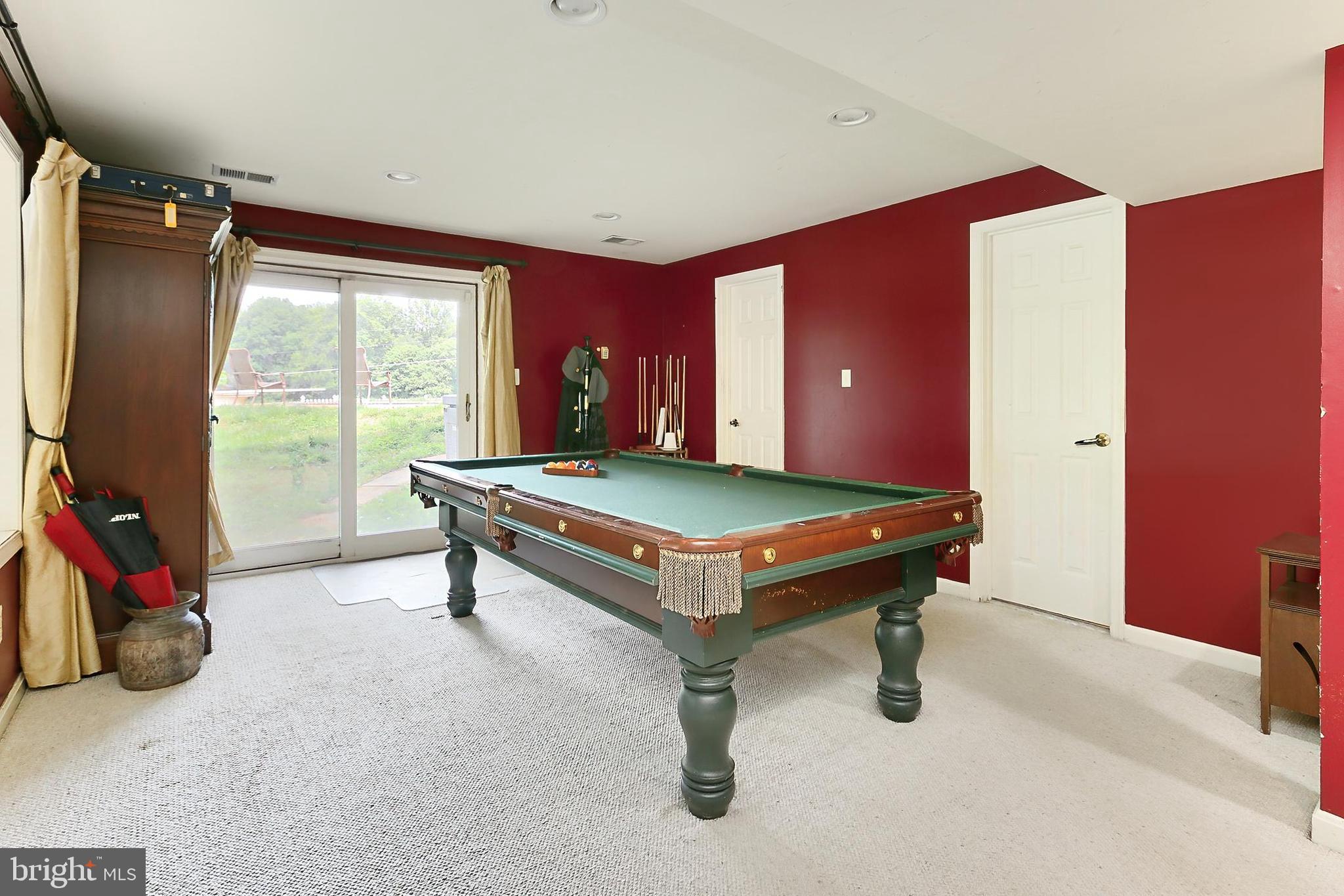 IVAKOTA FARM - Residential