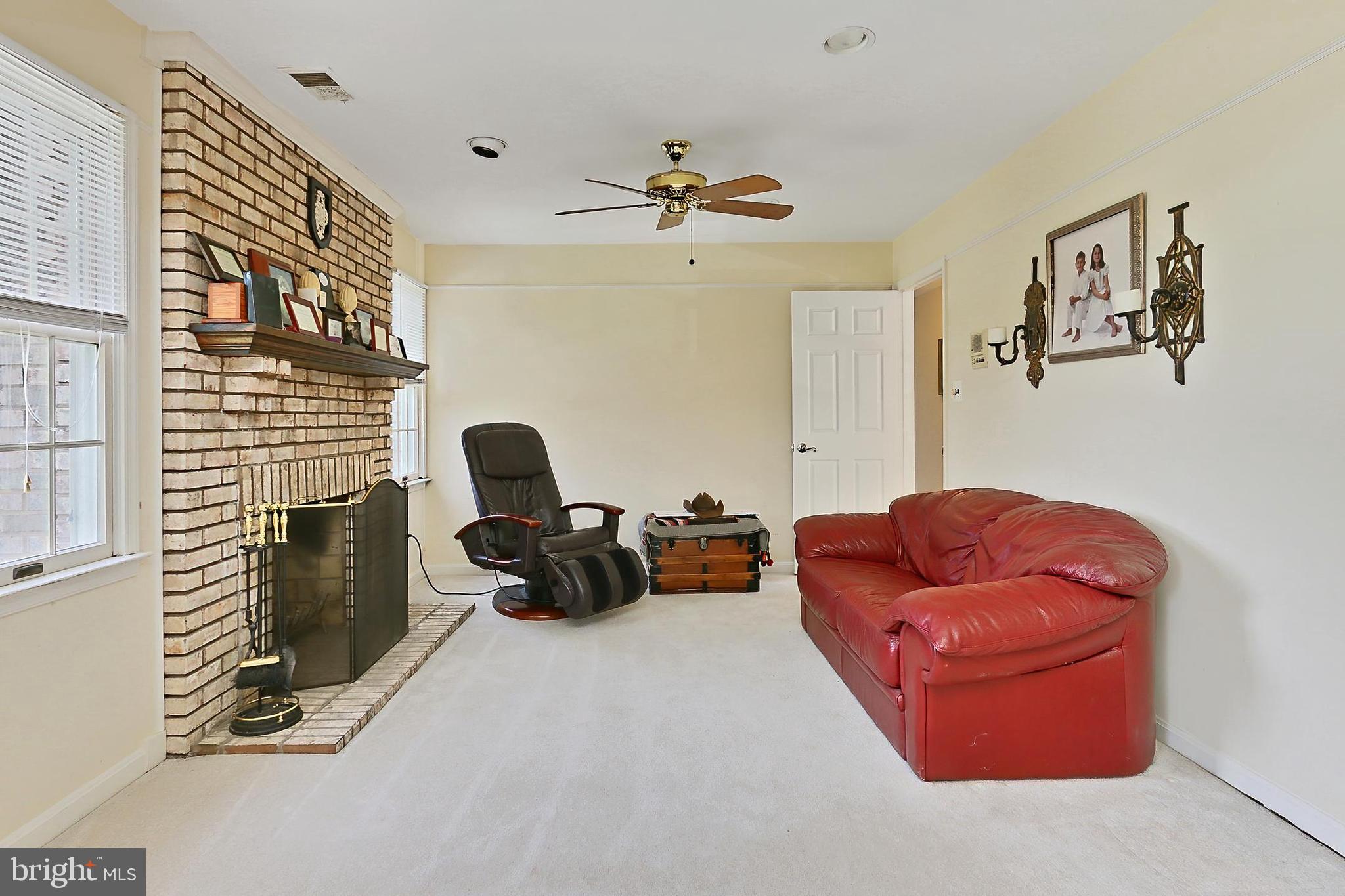 IVAKOTA FARM - Residential