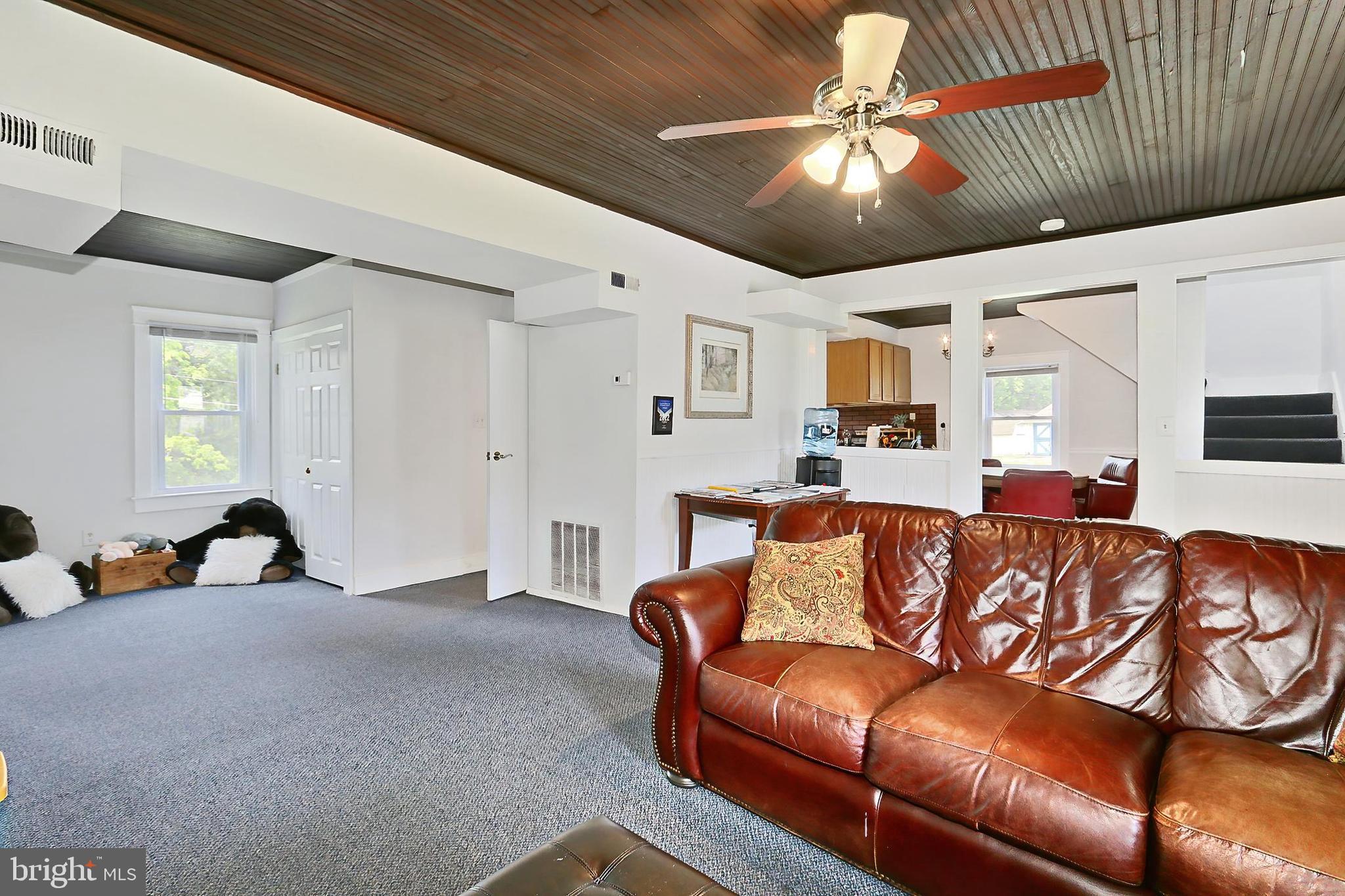 IVAKOTA FARM - Residential