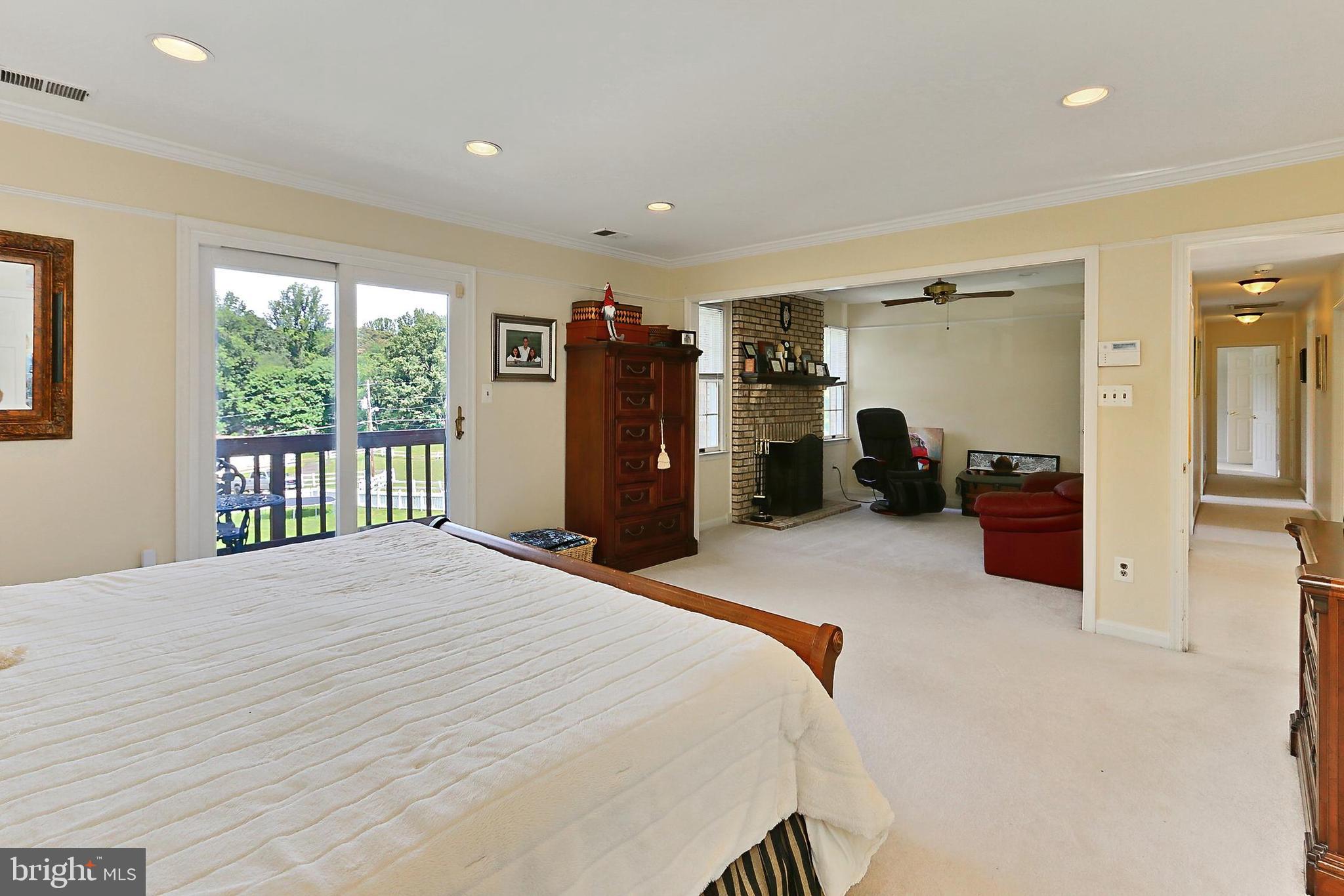 IVAKOTA FARM - Residential