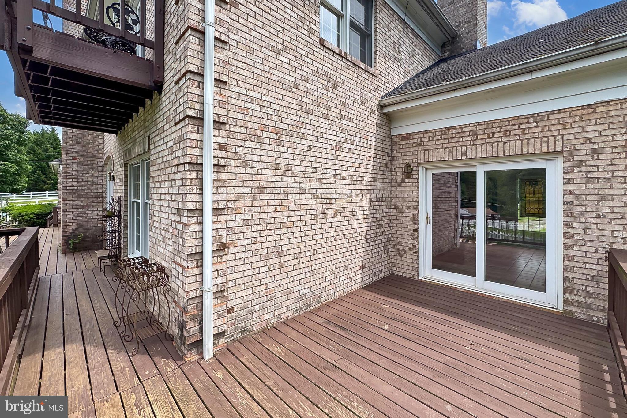 IVAKOTA FARM - Residential