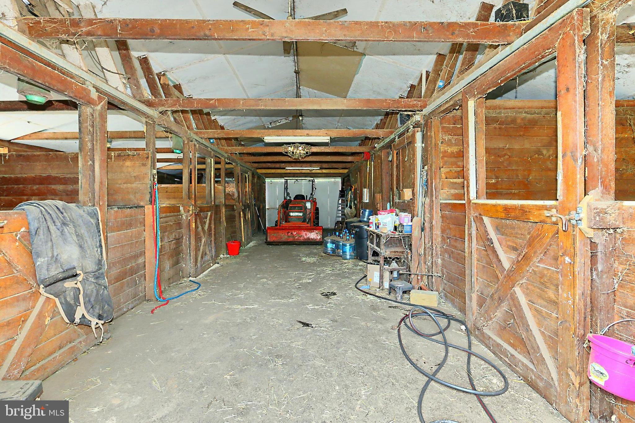 IVAKOTA FARM - Residential