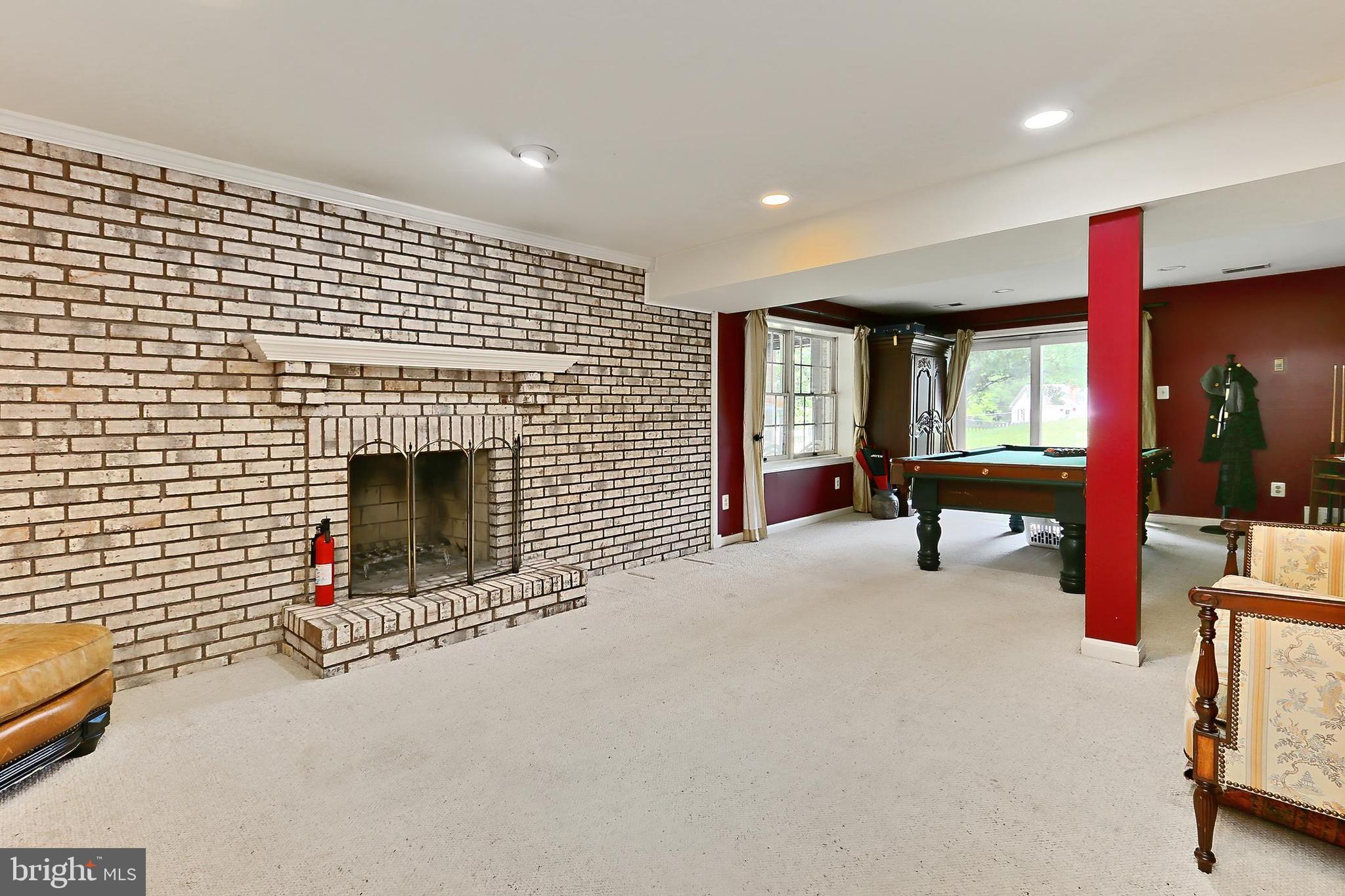 IVAKOTA FARM - Residential