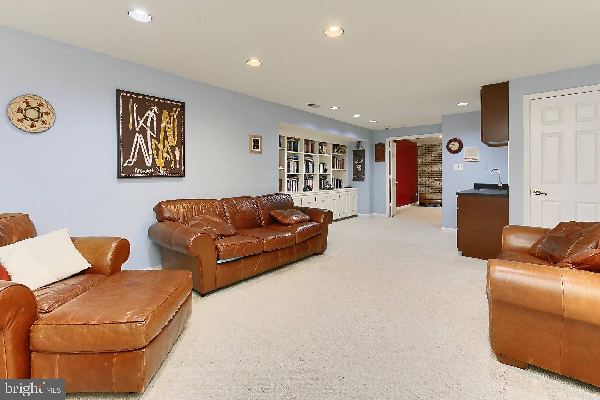 IVAKOTA FARM - Residential