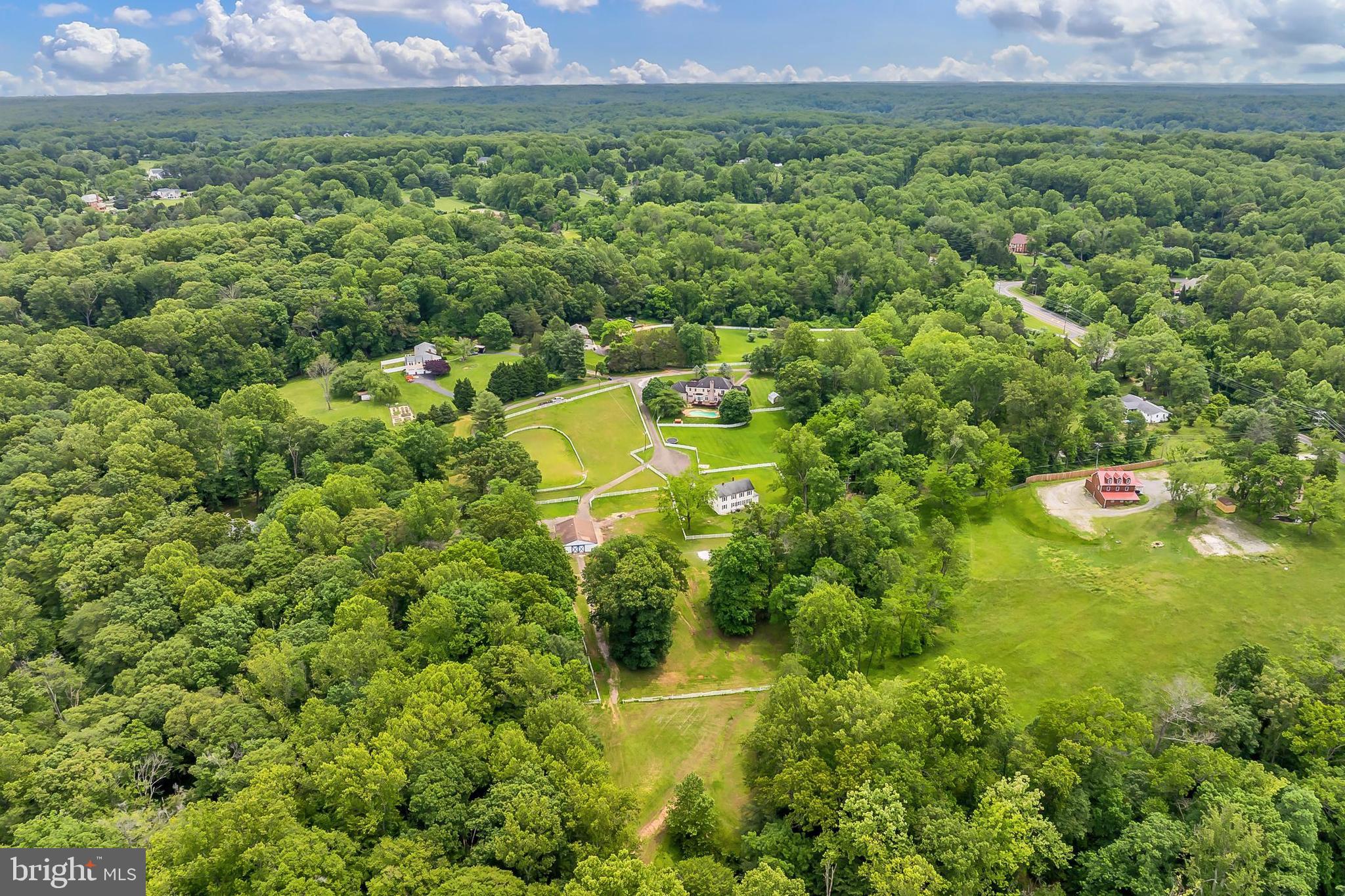 IVAKOTA FARM - Residential
